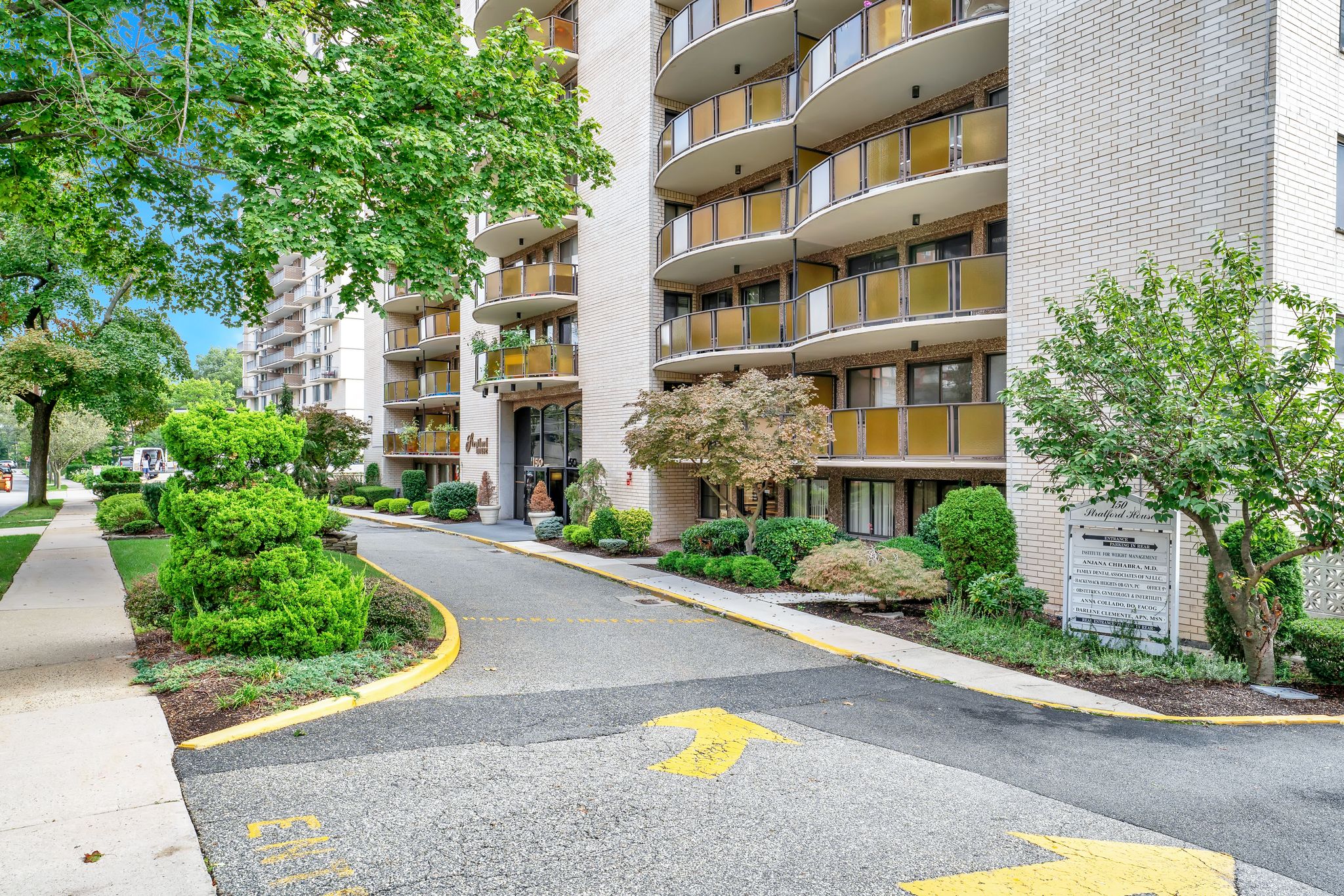 150 Overlook Avenue Unit# 4J