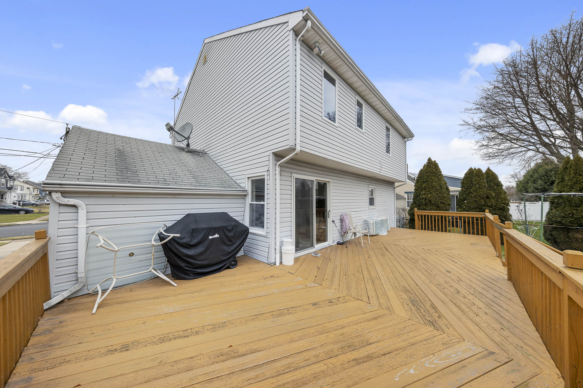 196 Schepis Avenue