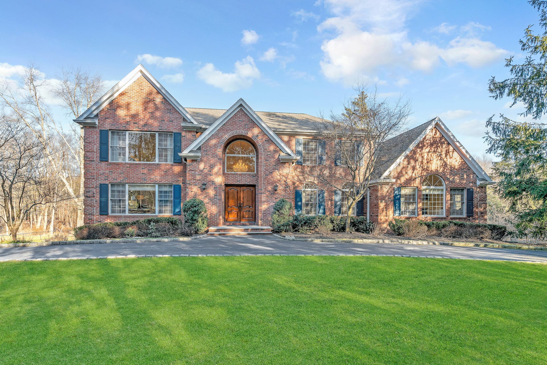 929 High Mountain Road 