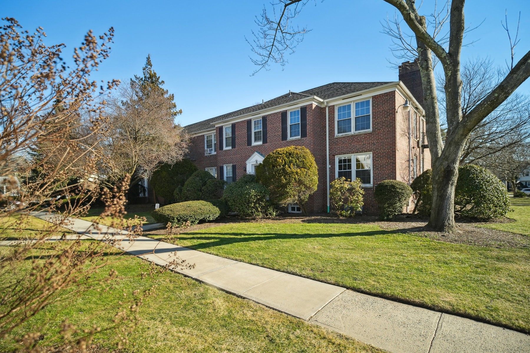101 Gates Avenue Unit# E3