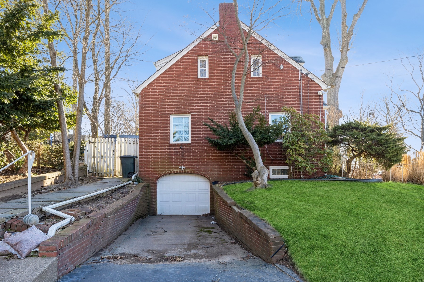 139 Edgemont Place