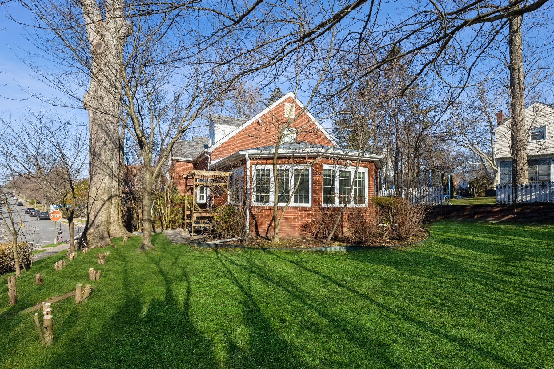 139 Edgemont Place