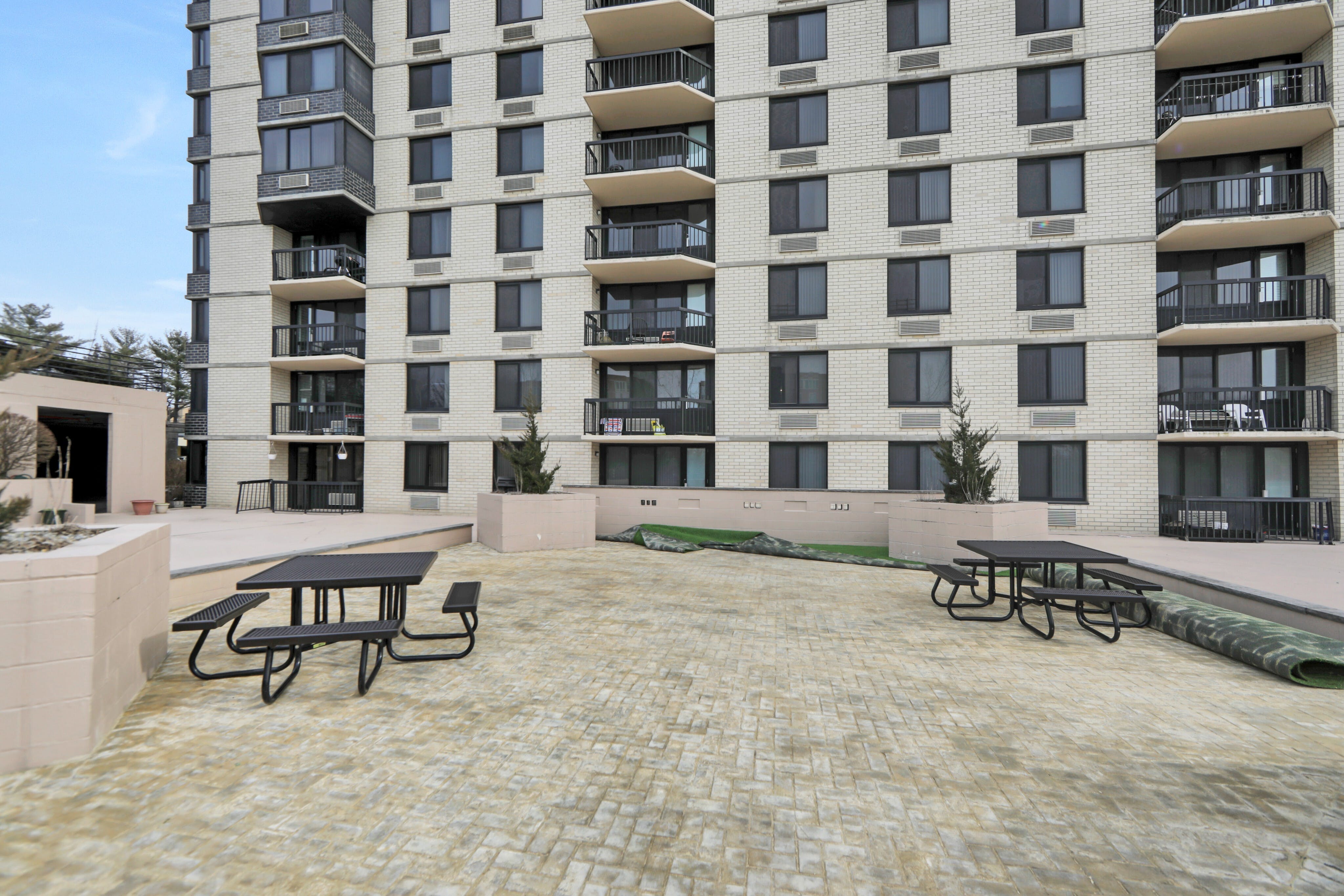 1265 15th Street Unit# 11J