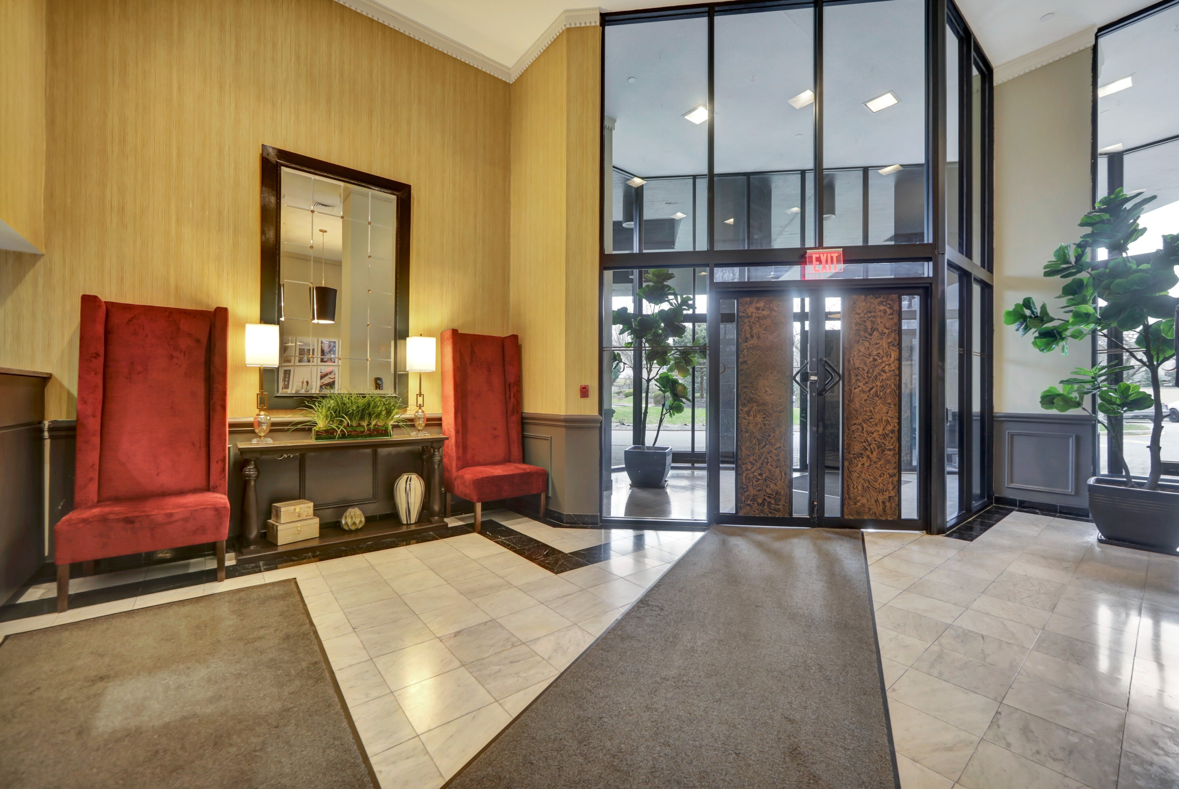 1265 15th Street Unit# 11J
