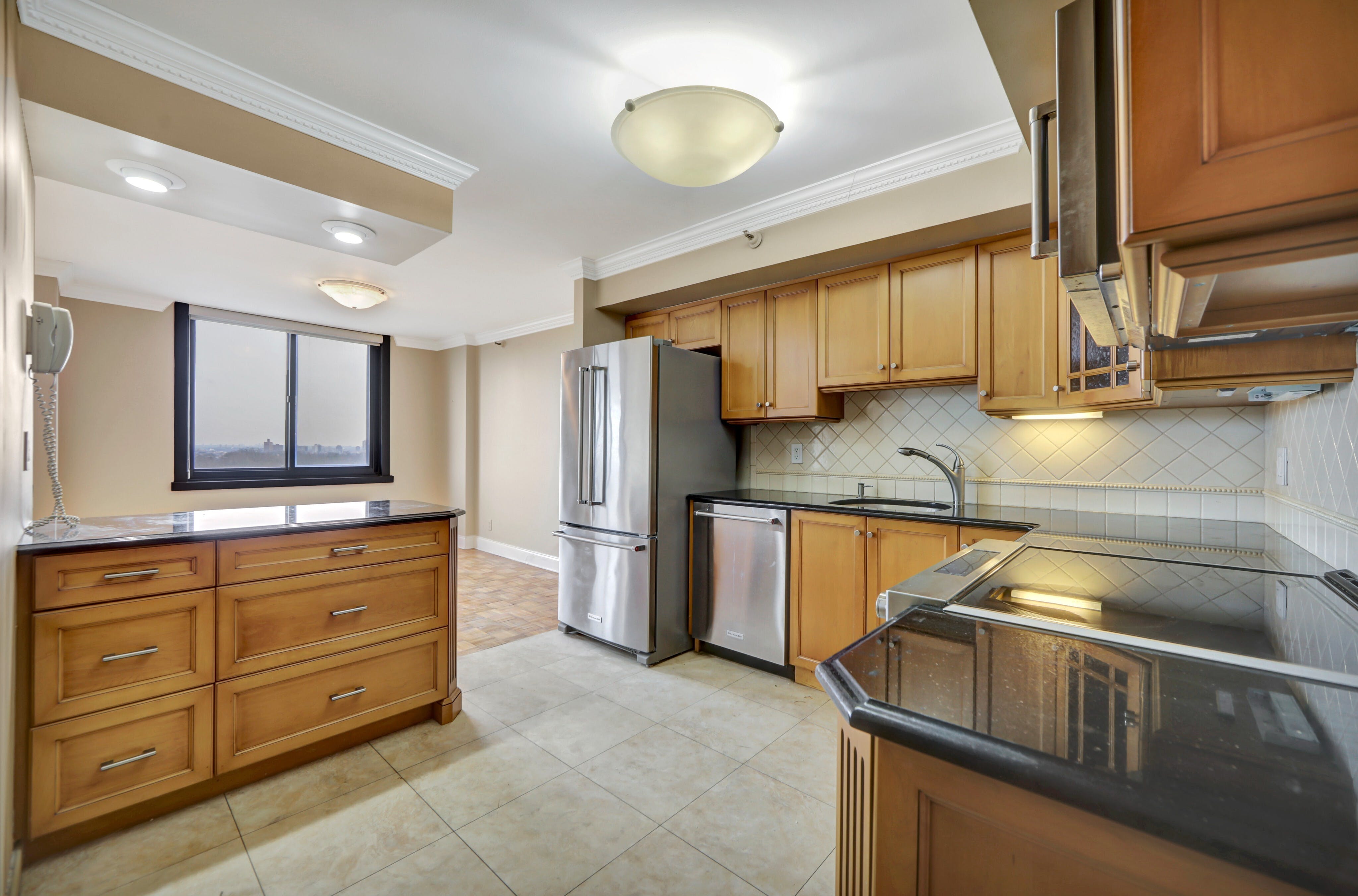 1265 15th Street Unit# 11J