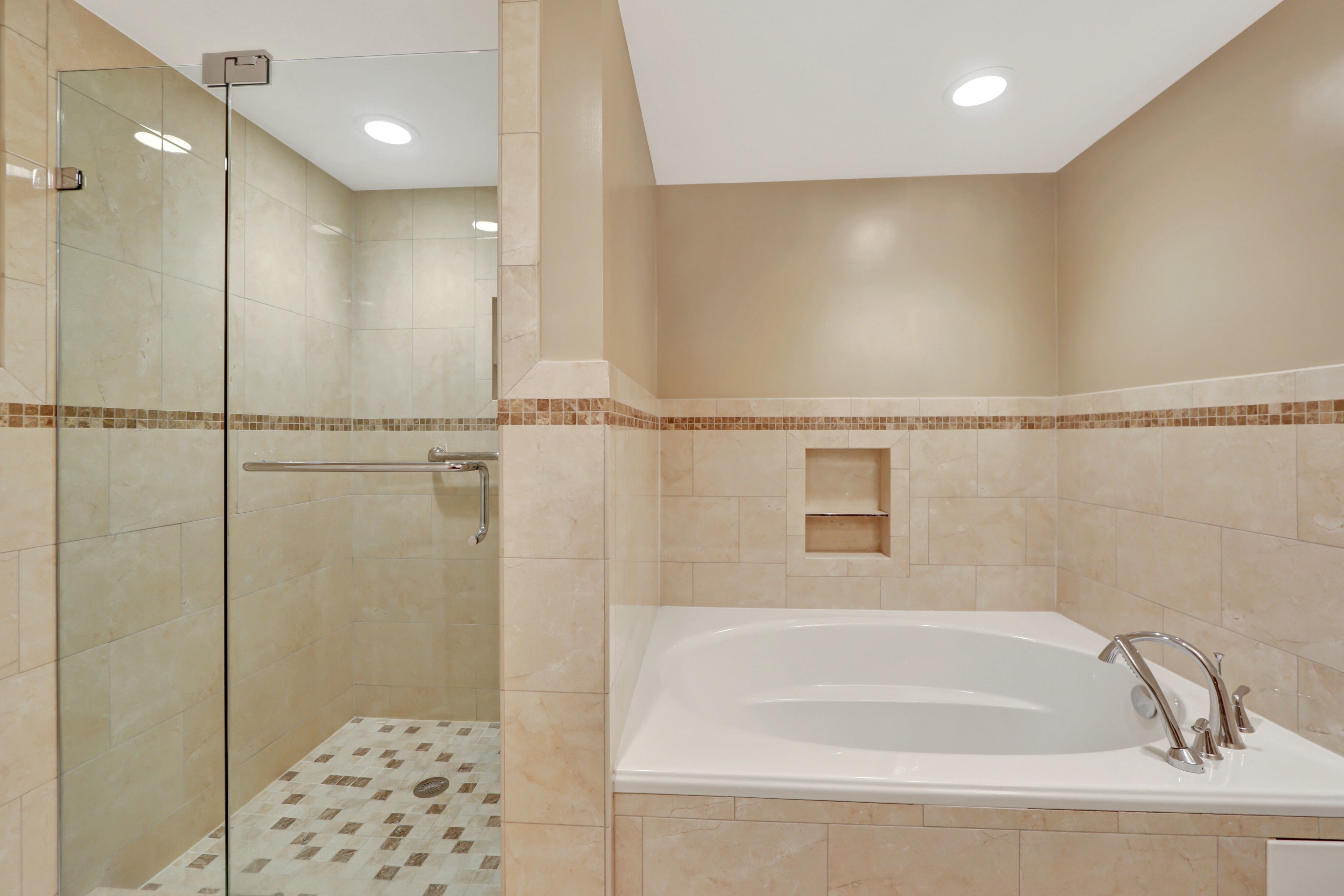 1265 15th Street Unit# 11J