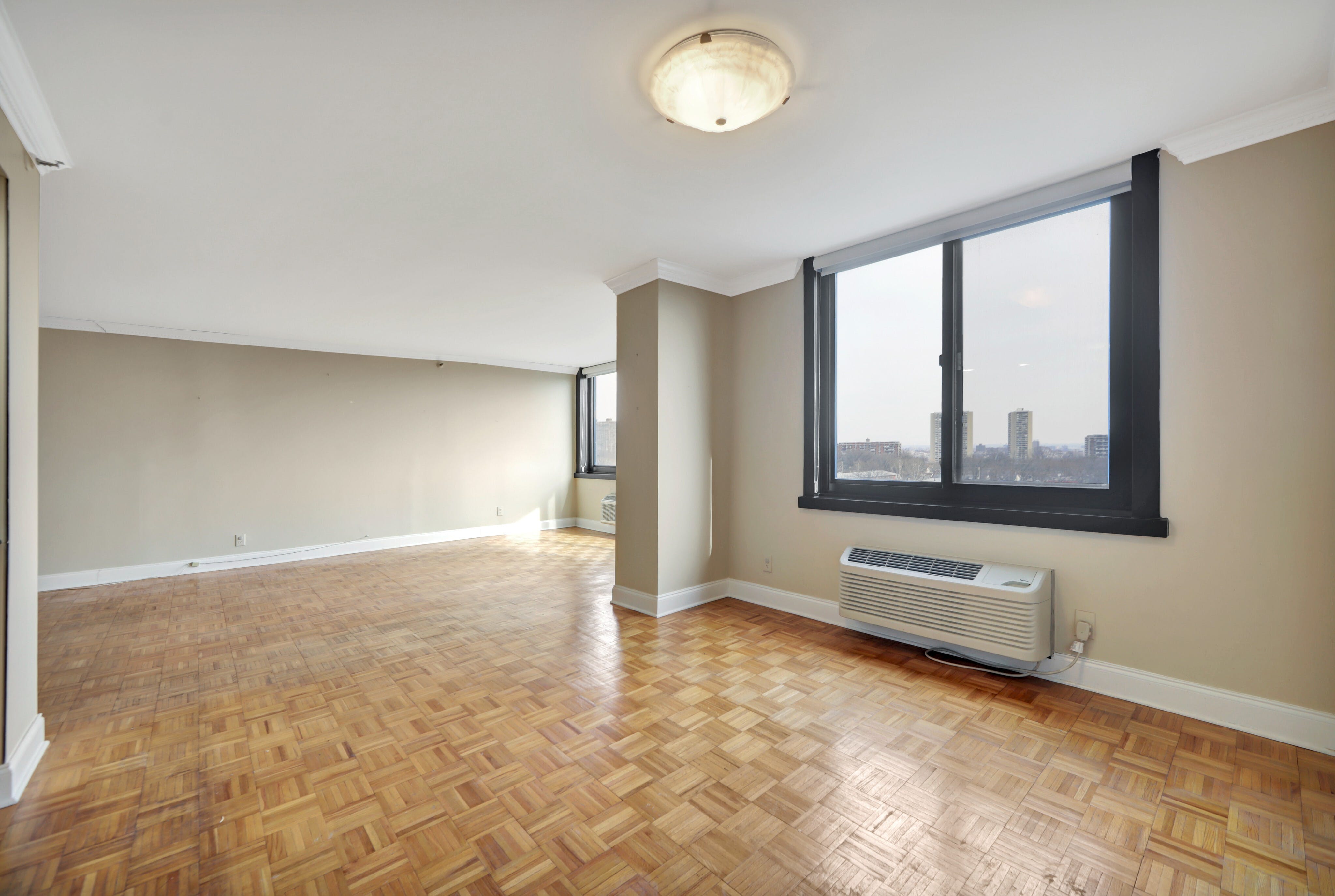 1265 15th Street Unit# 11J
