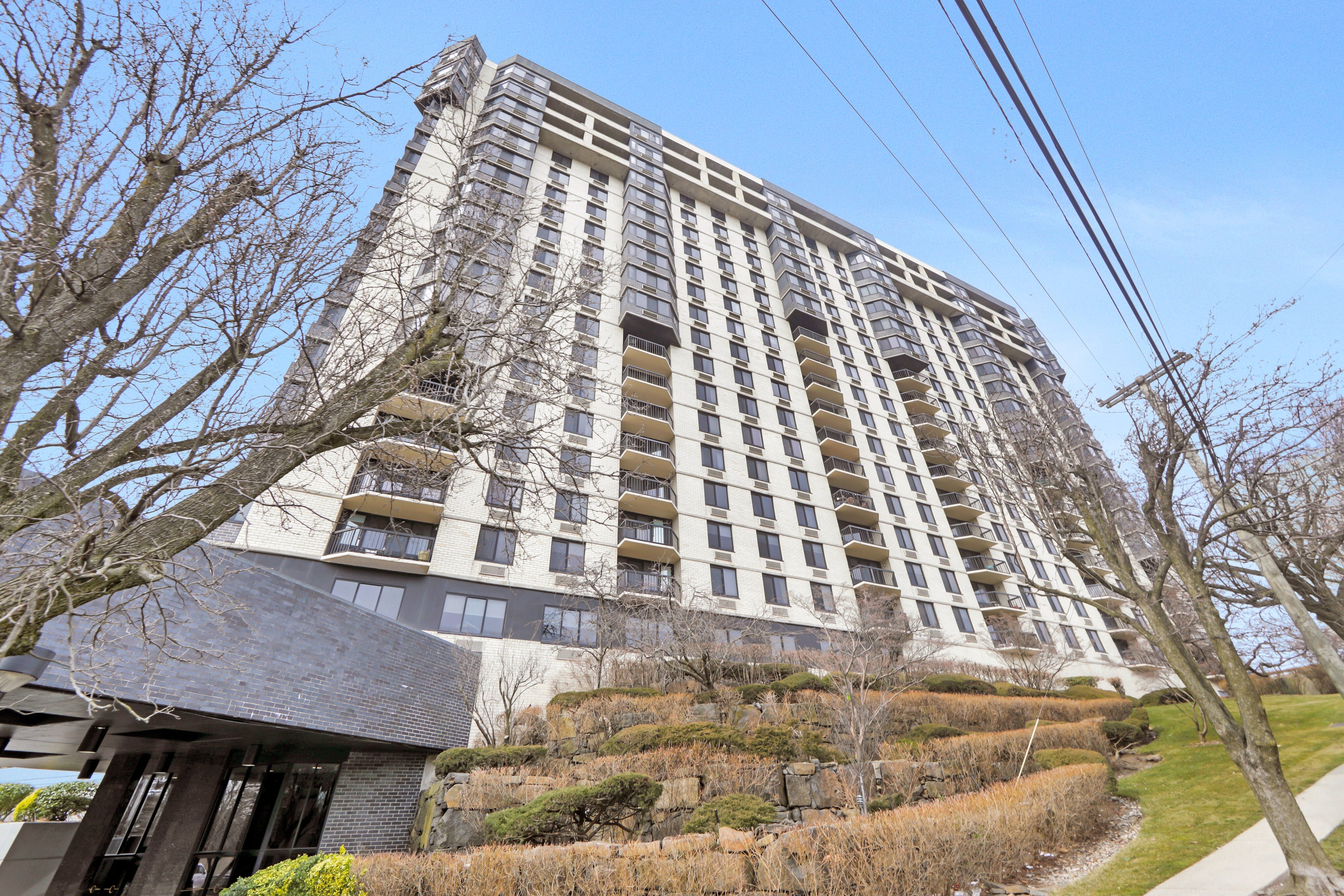 1265 15th Street Unit# 11J