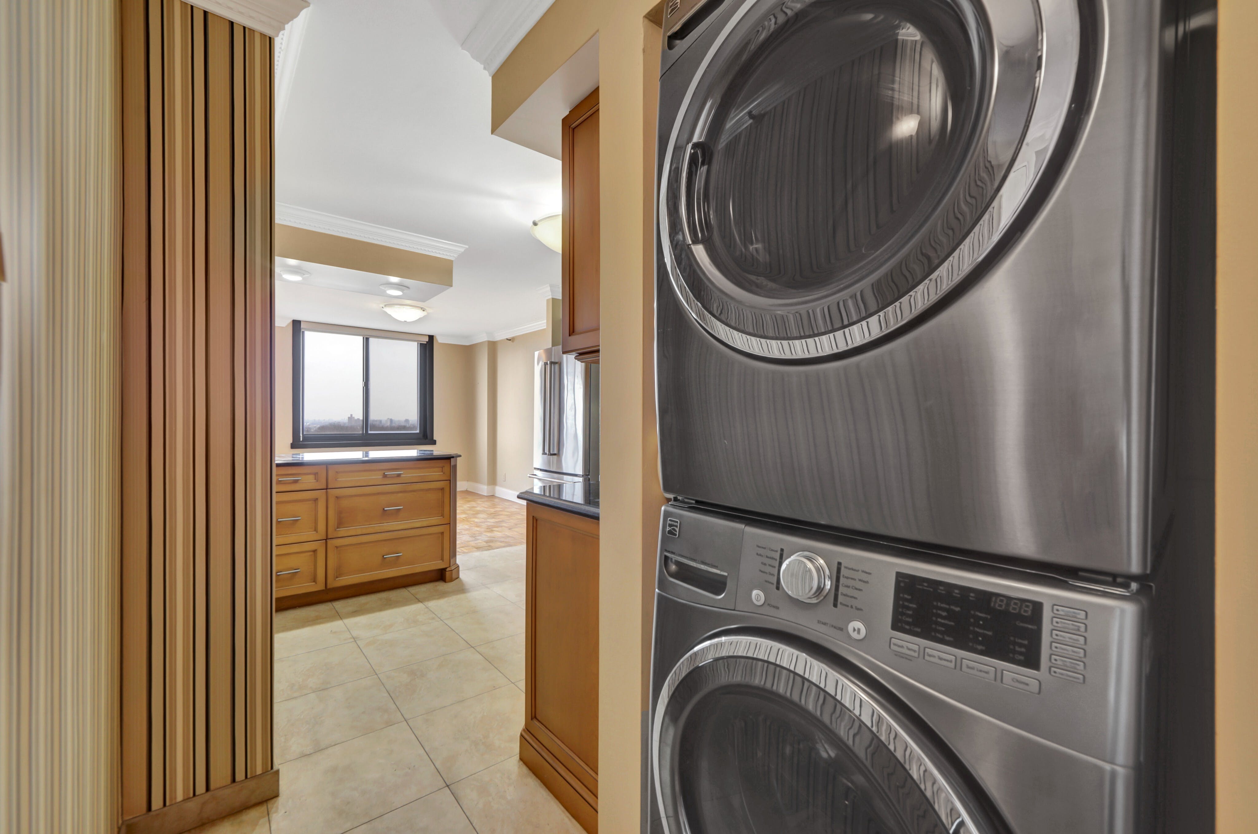 1265 15th Street Unit# 11J