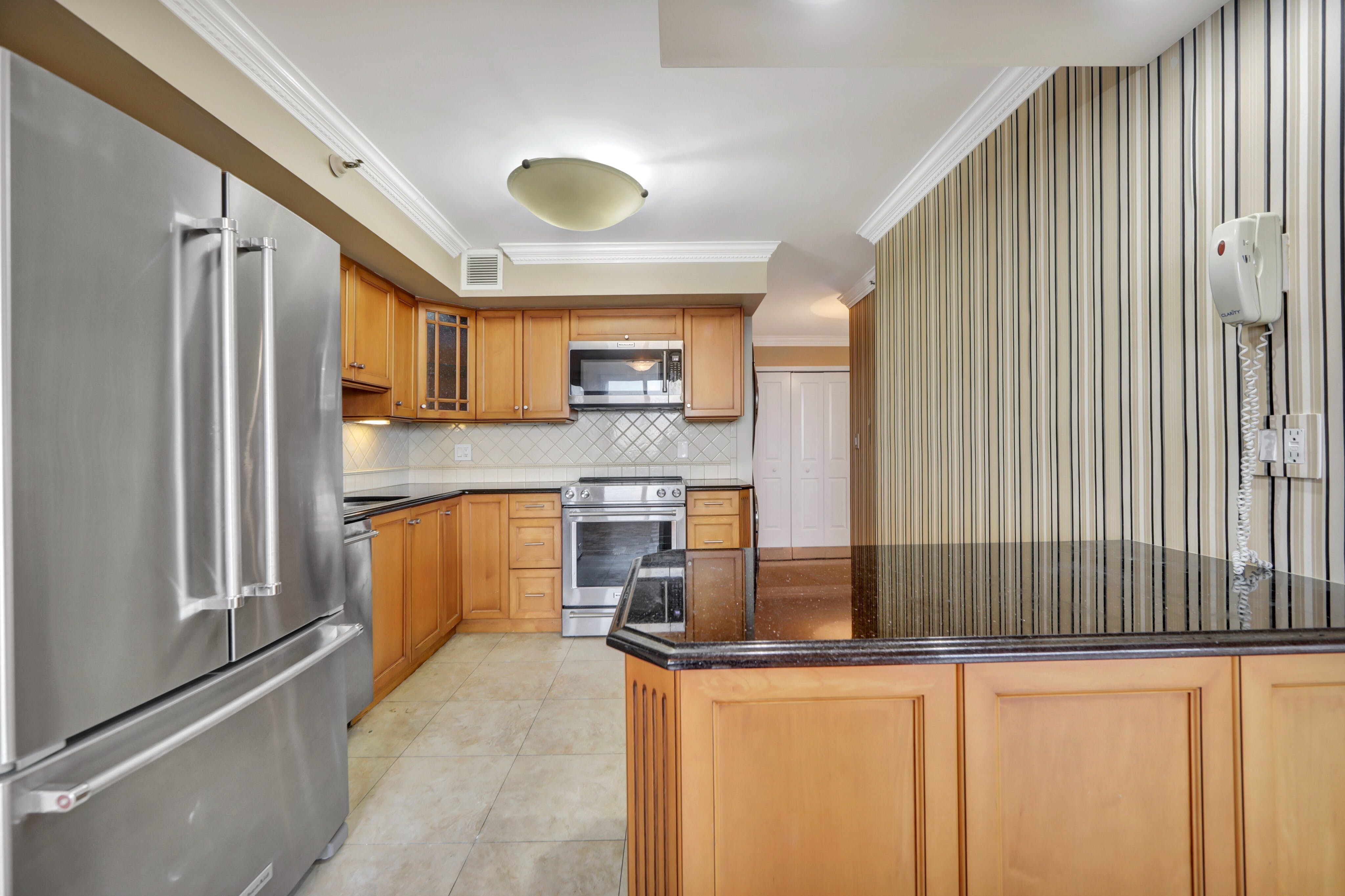 1265 15th Street Unit# 11J