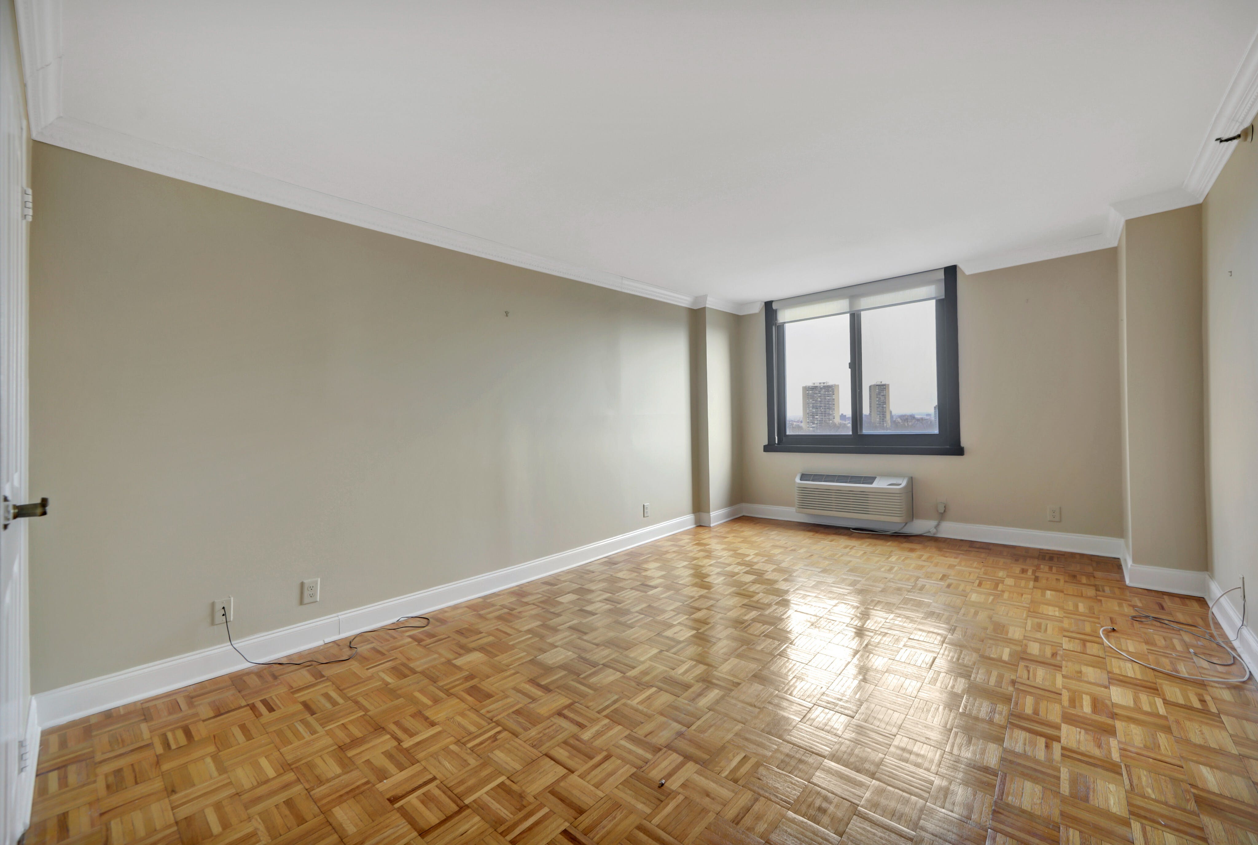 1265 15th Street Unit# 11J