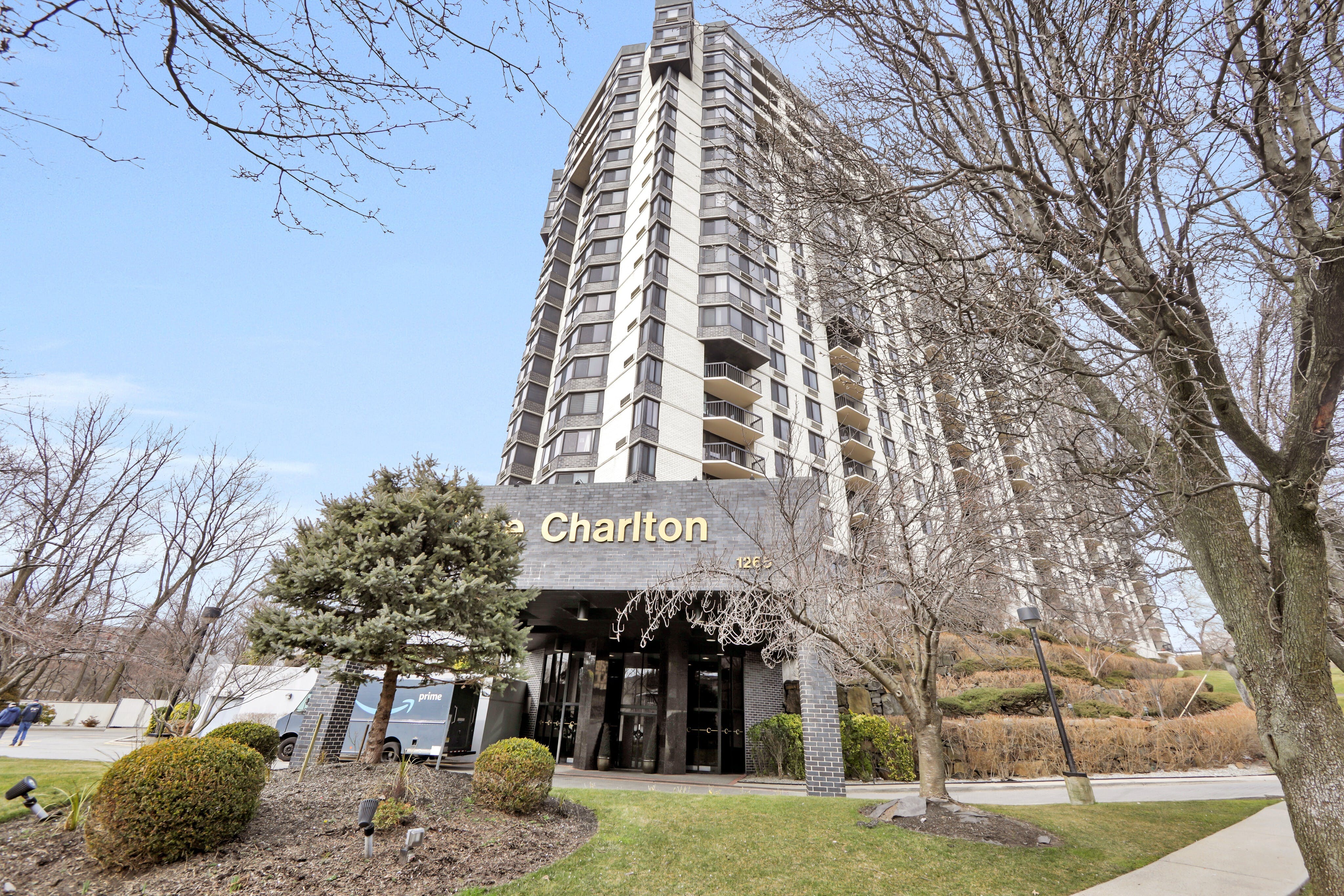1265 15th Street Unit# 11J