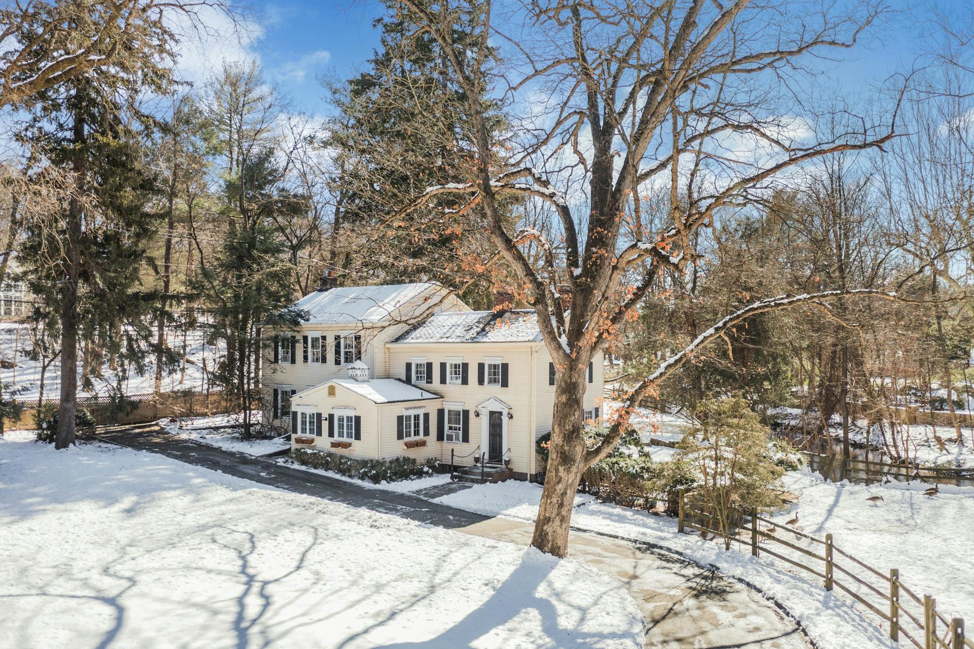 622 East Saddle River Road 