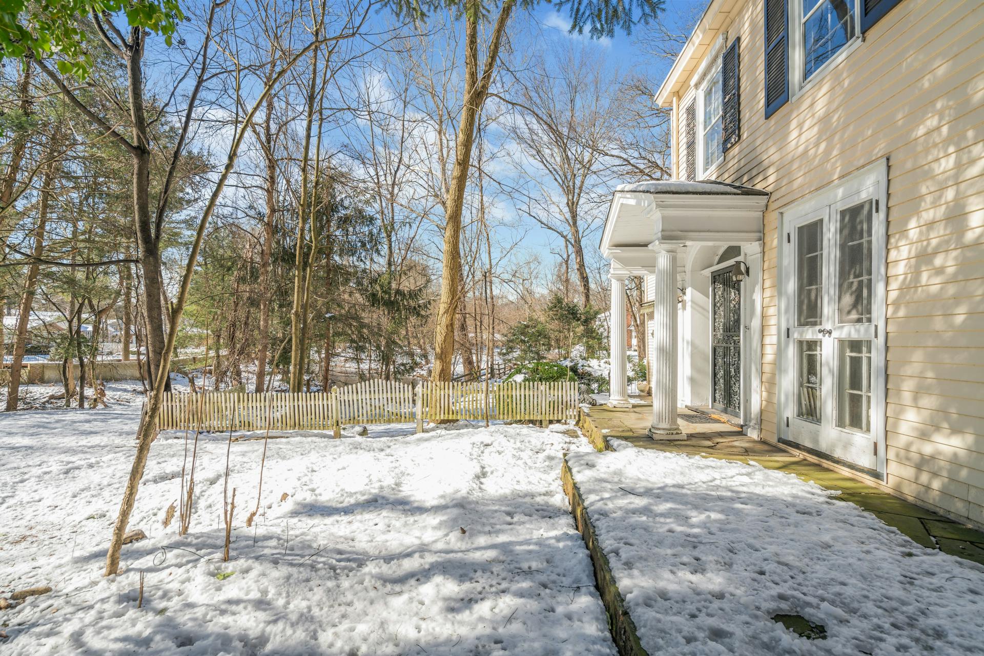 622 East Saddle River Road 