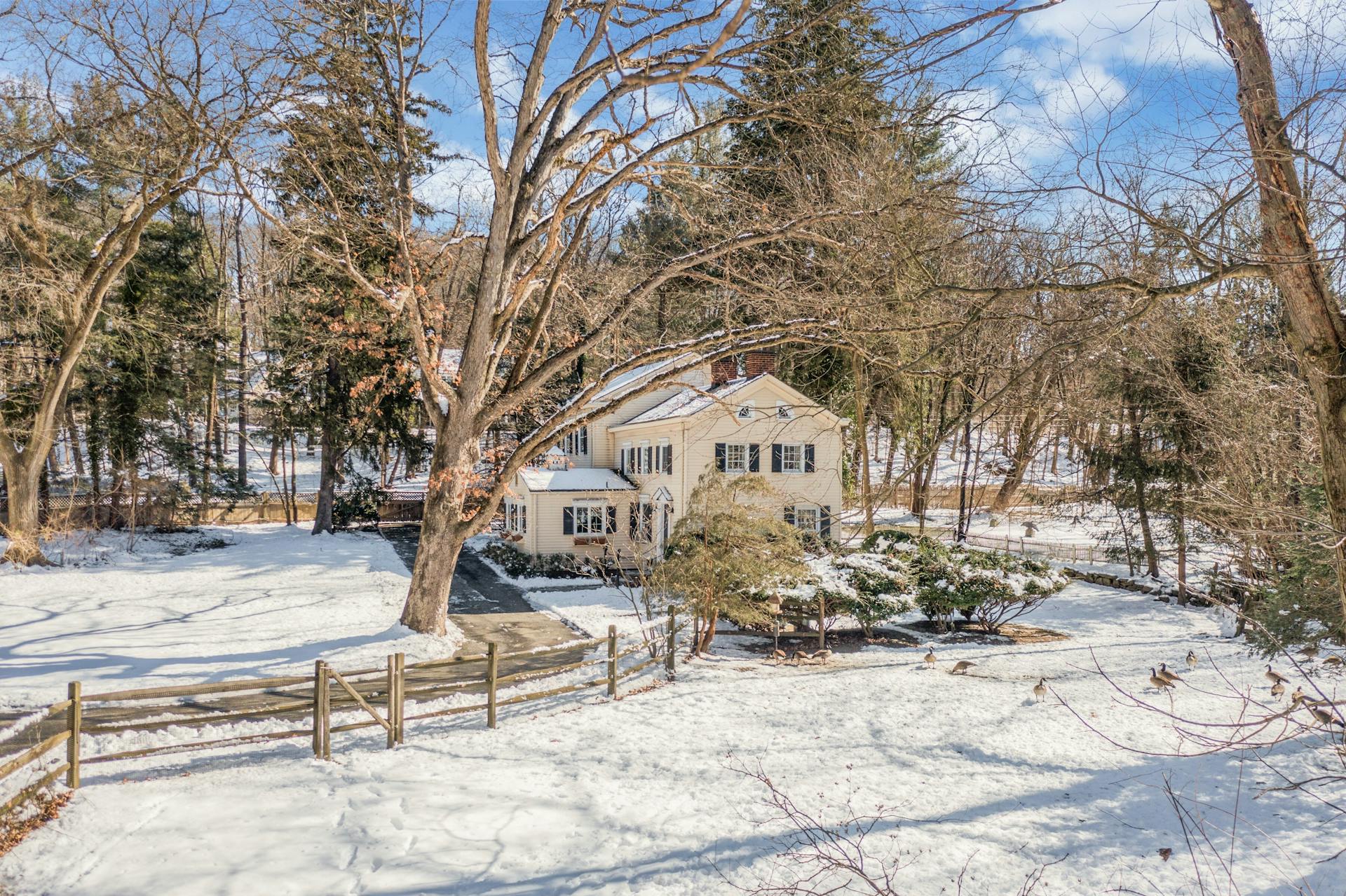 622 East Saddle River Road 
