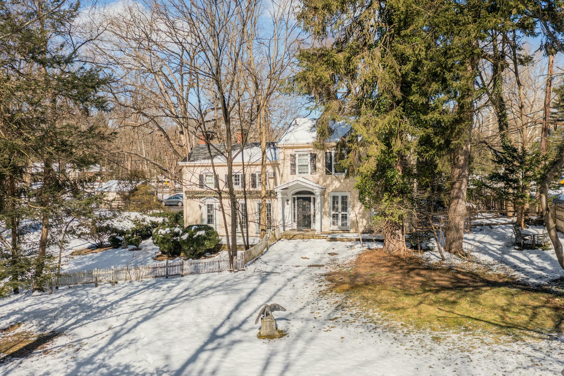 622 East Saddle River Road 