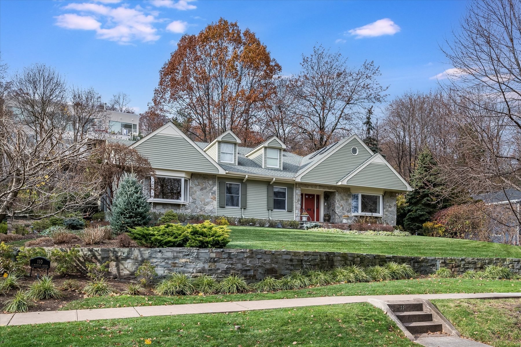 110 South Mountain Avenue 