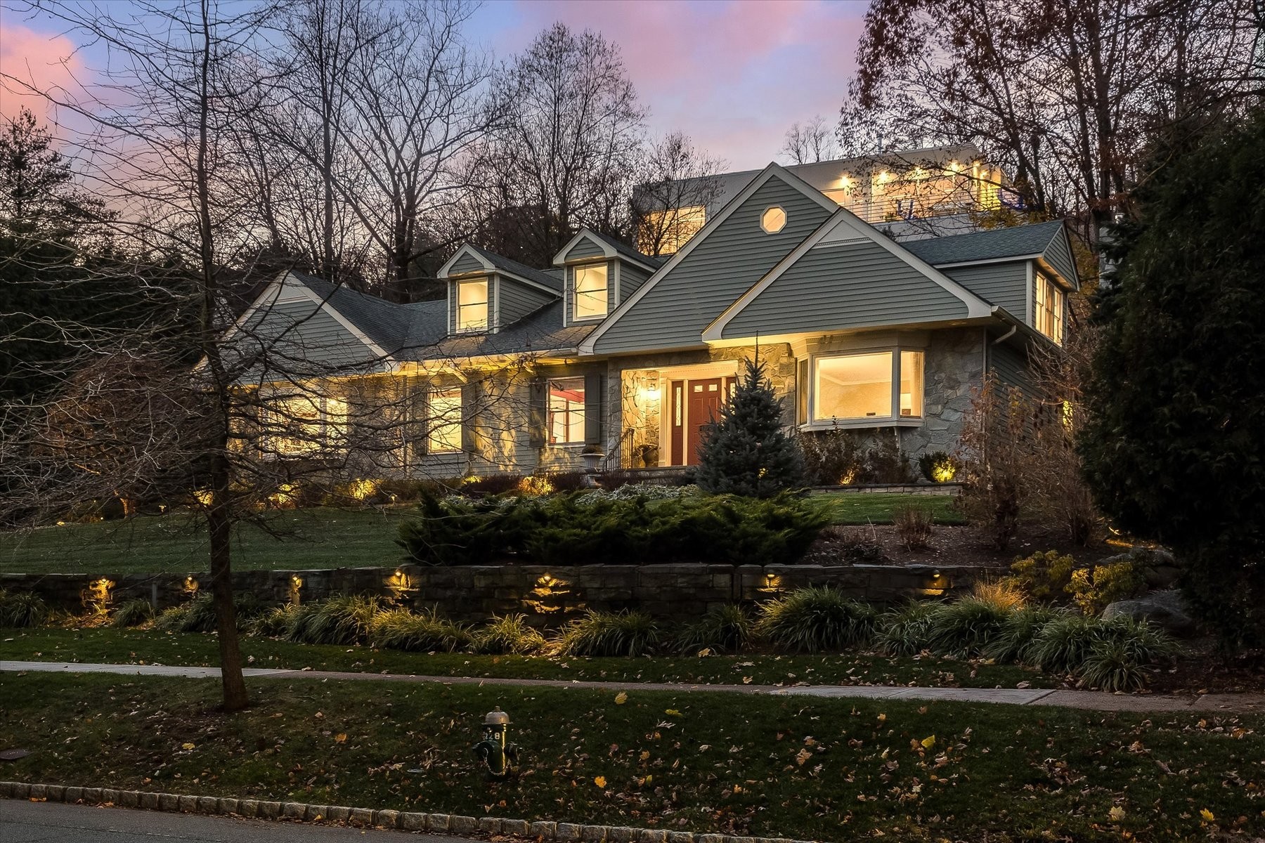 110 South Mountain Avenue 