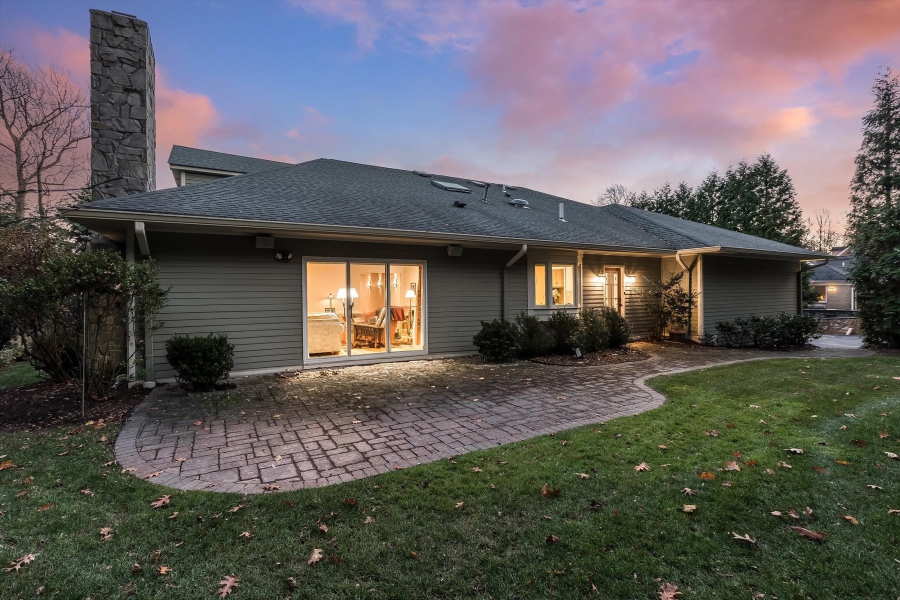 110 South Mountain Avenue 