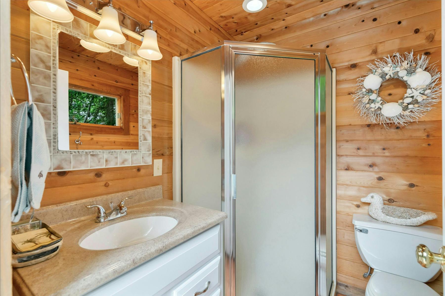 1 Spruce Hollow Road 