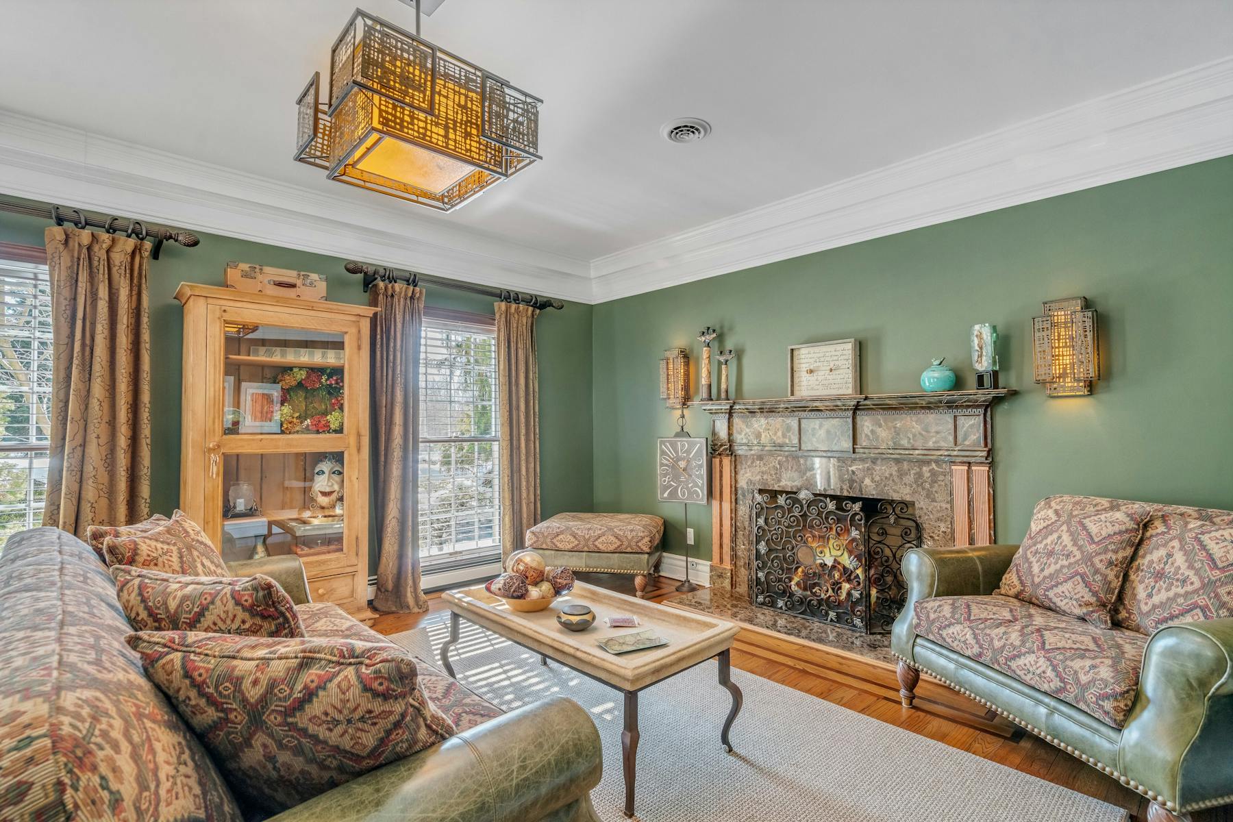 1 Spruce Hollow Road 