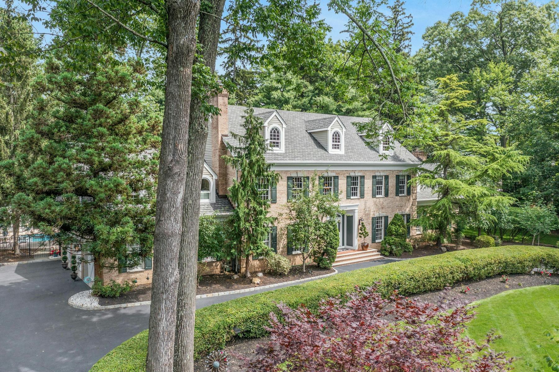 1 Spruce Hollow Road 