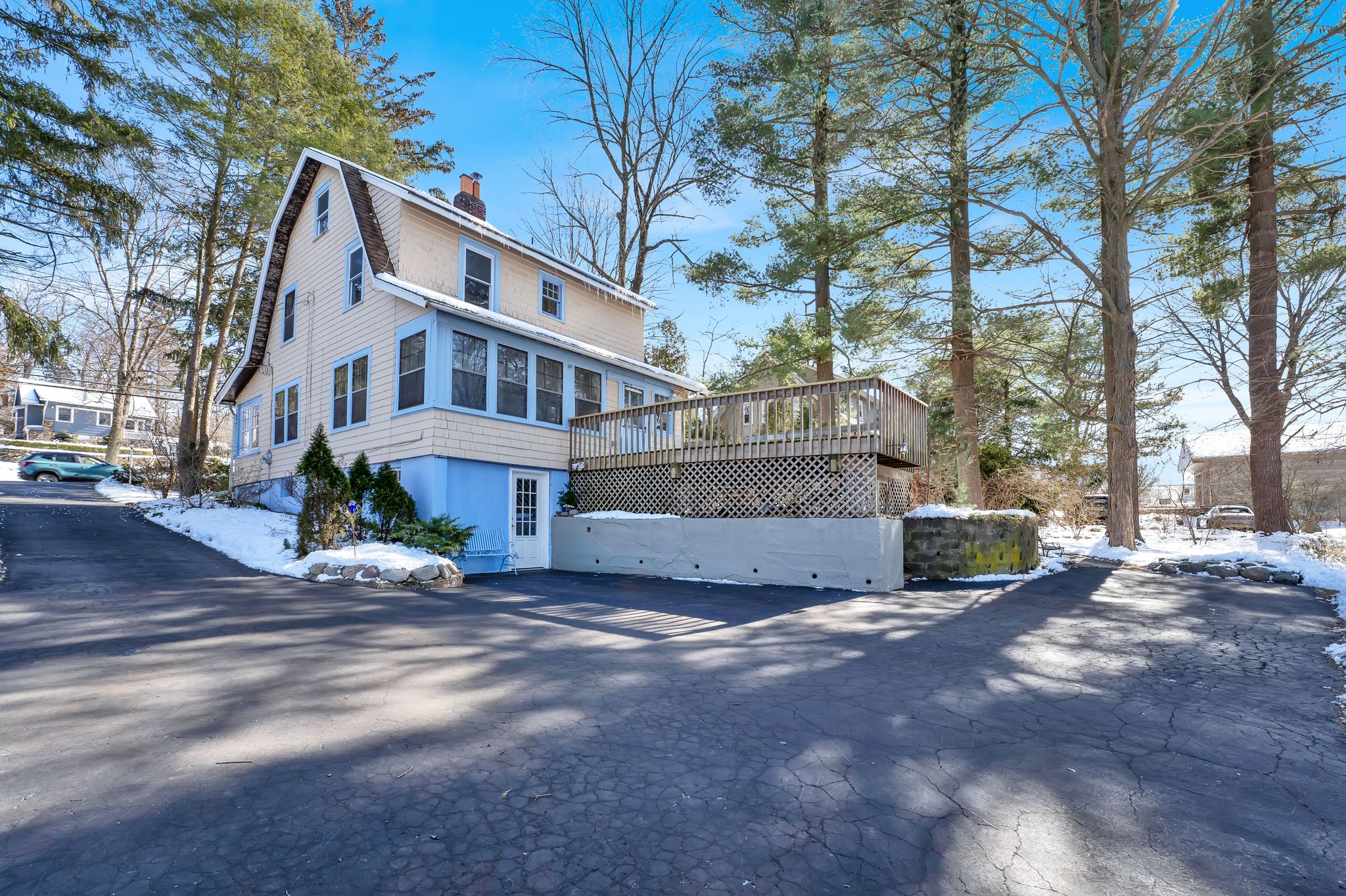 310 Franklin Turnpike 