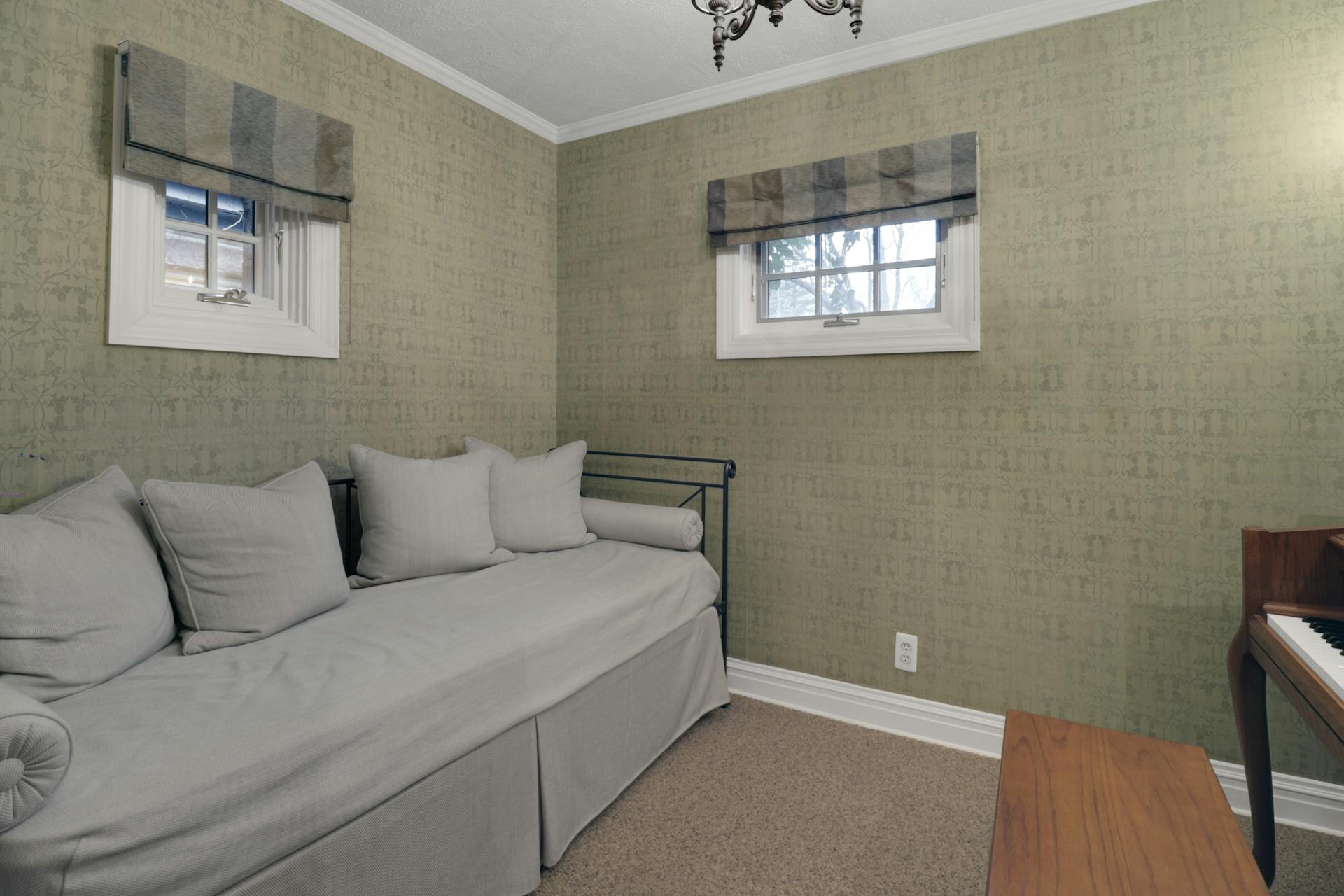 40 Malcolm Court