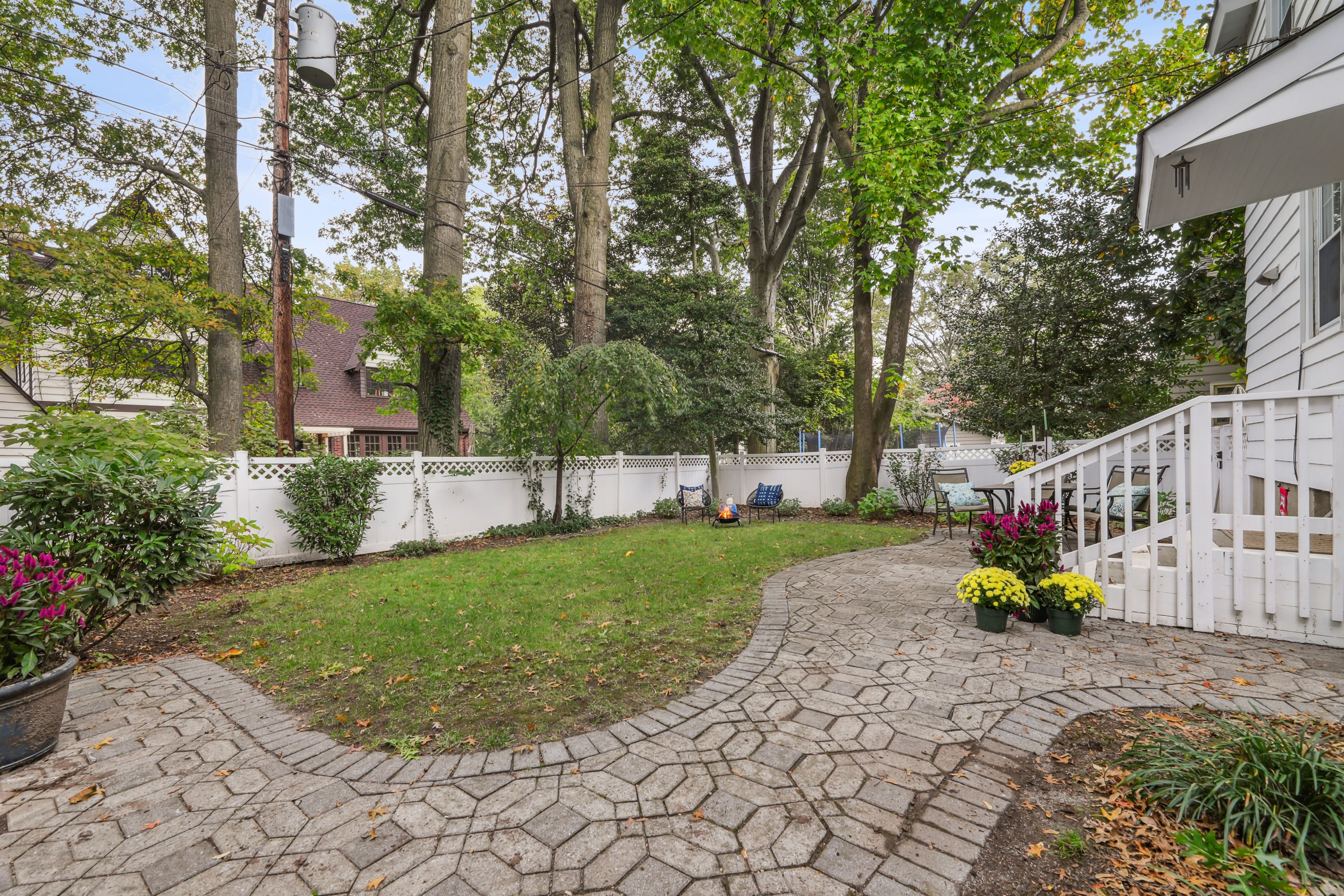 10 Vera Place 