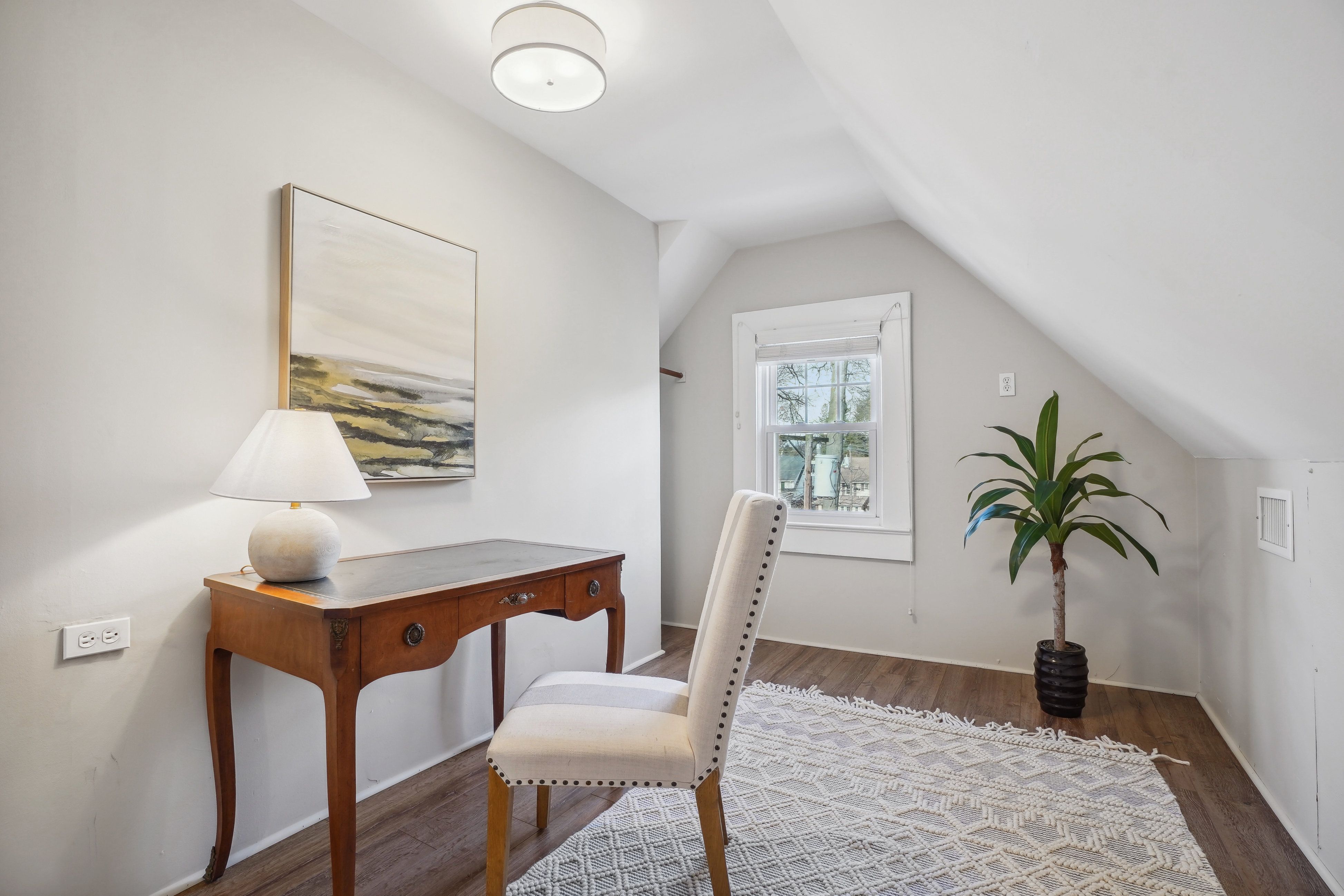 10 Vera Place 