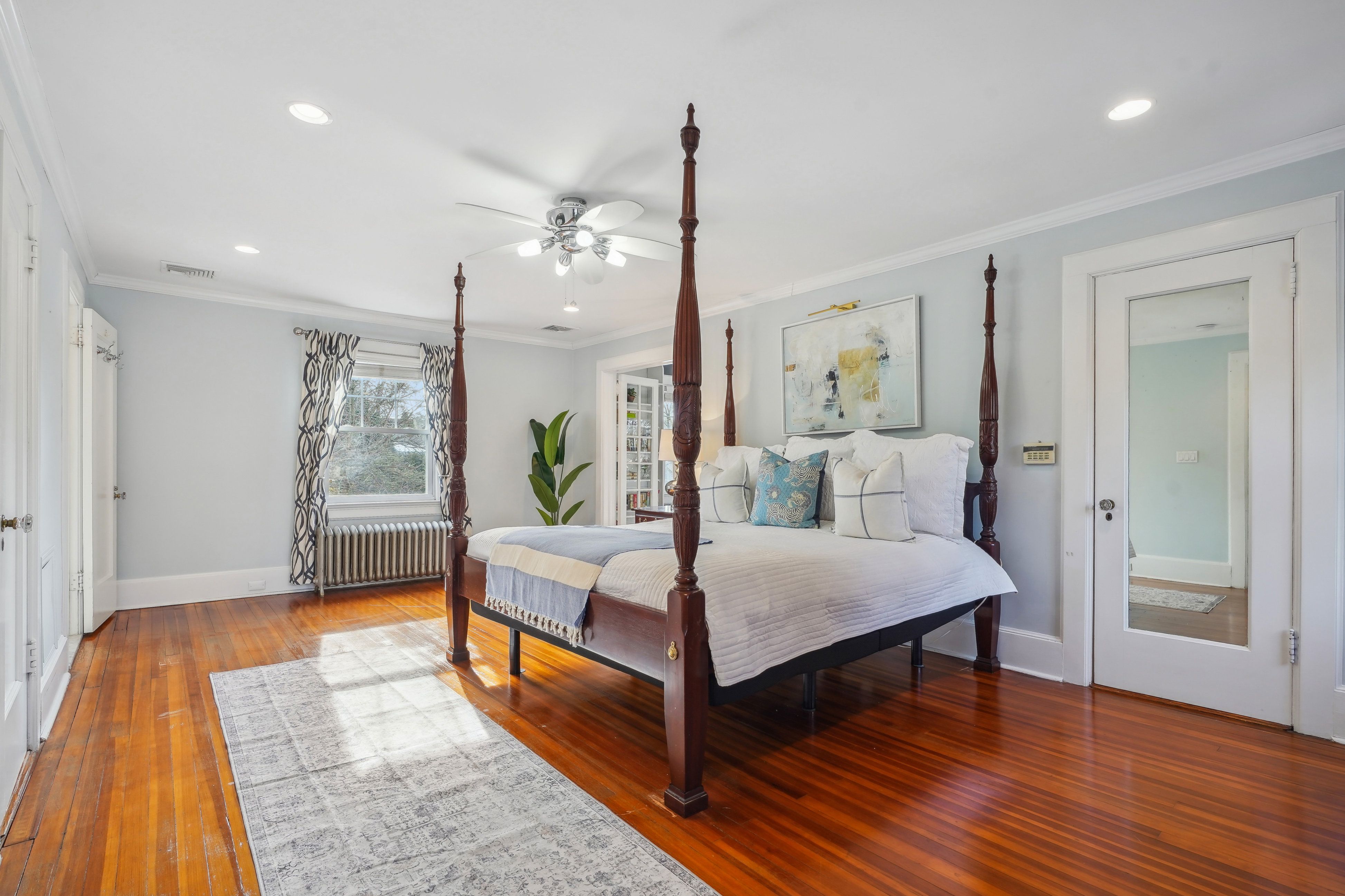 10 Vera Place 