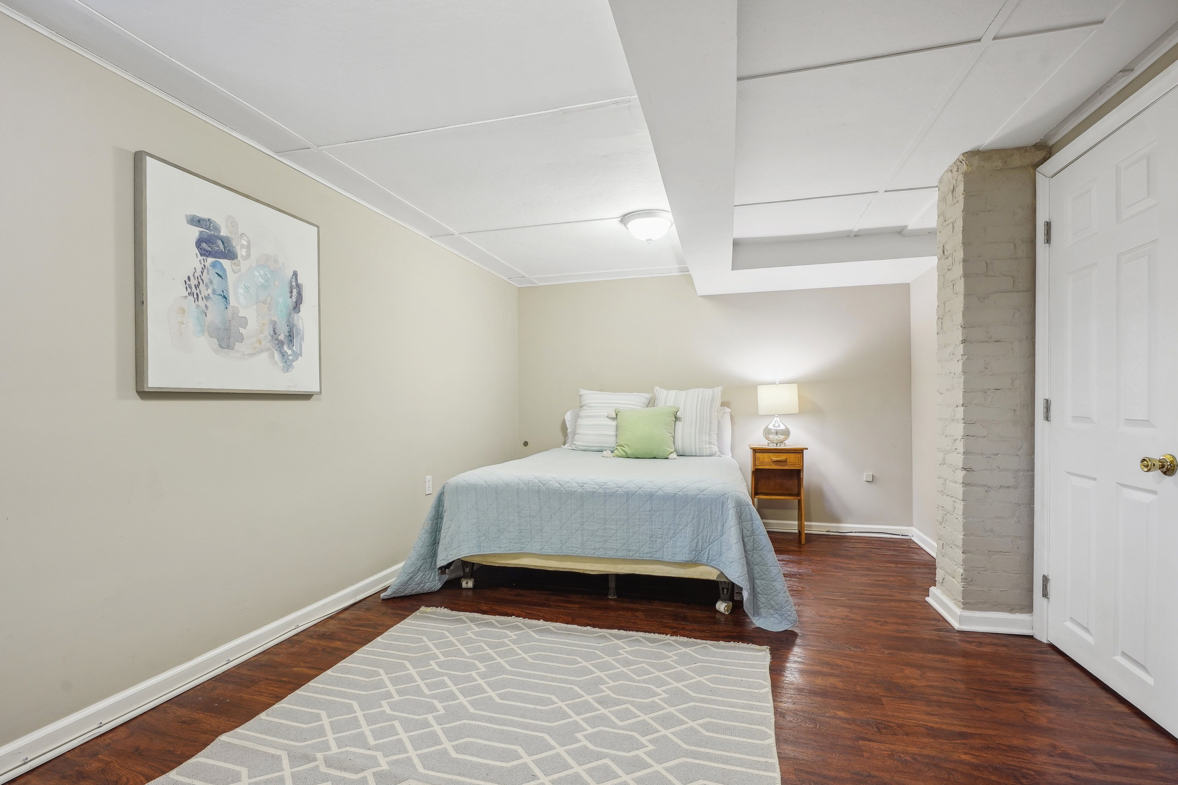 10 Vera Place 