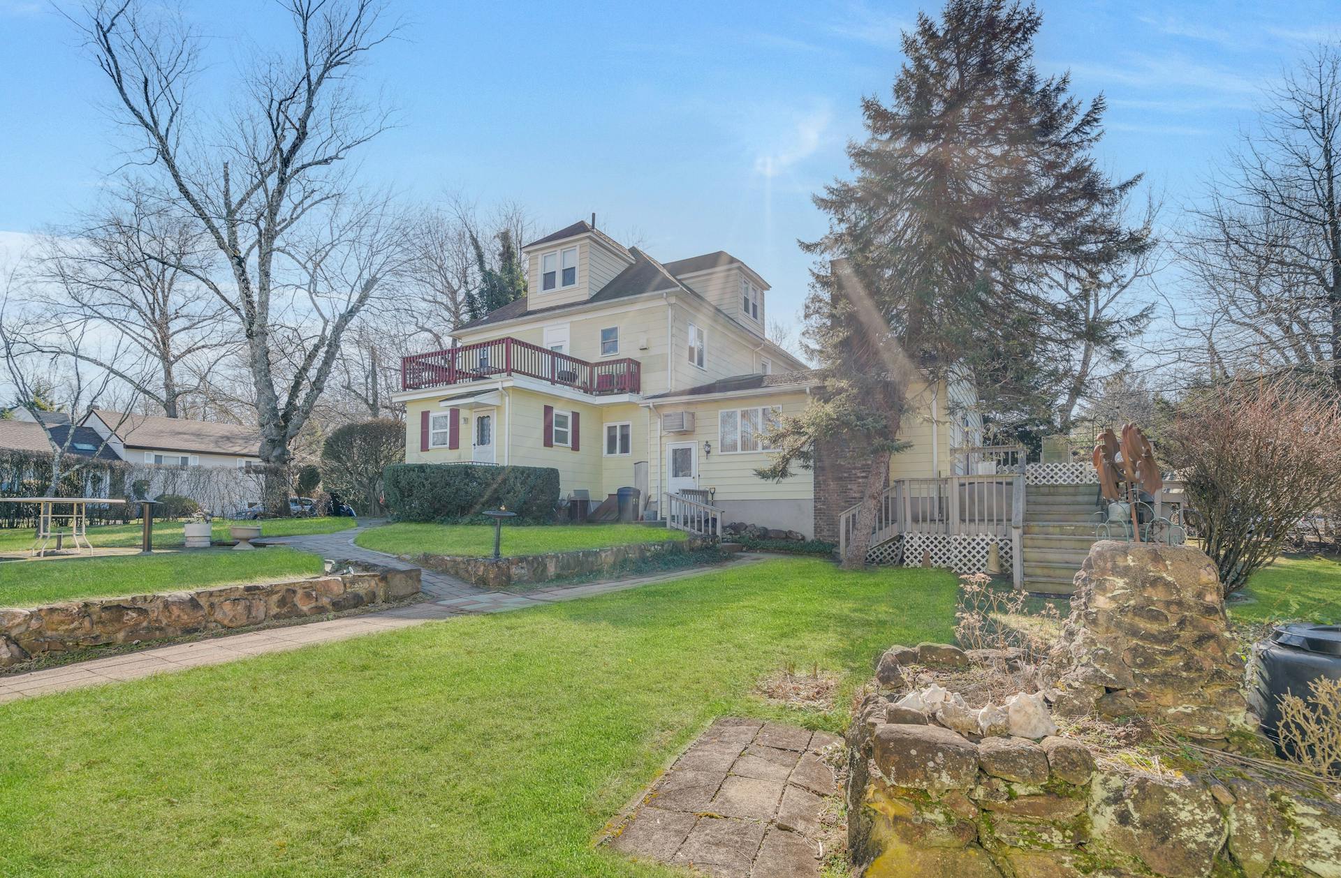 119 Hardenburgh Avenue 