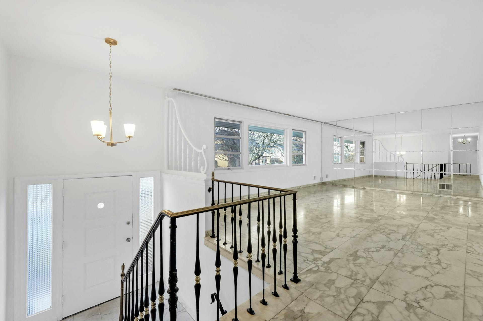 813 Columbus Drive