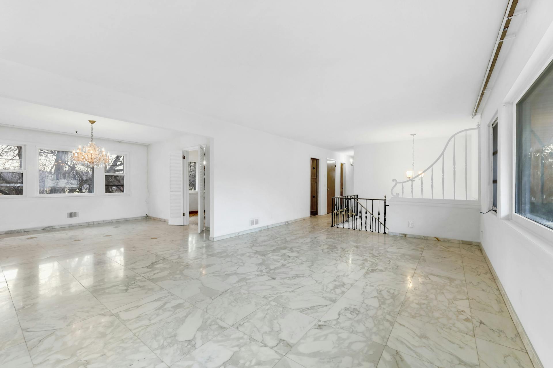 813 Columbus Drive