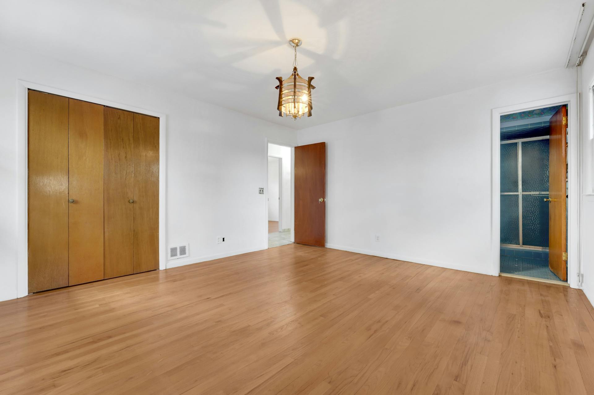 813 Columbus Drive