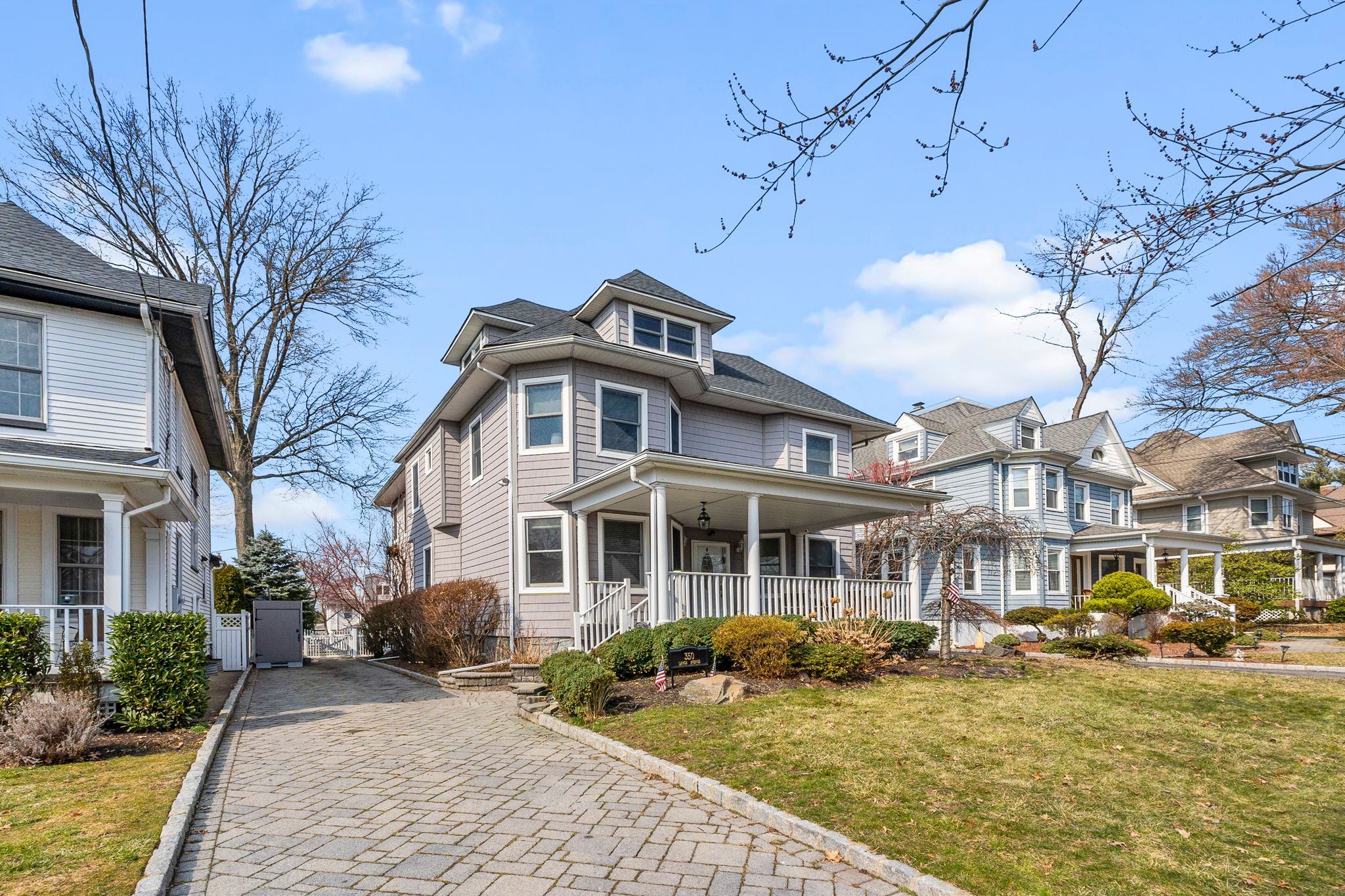 350 Larch Avenue 