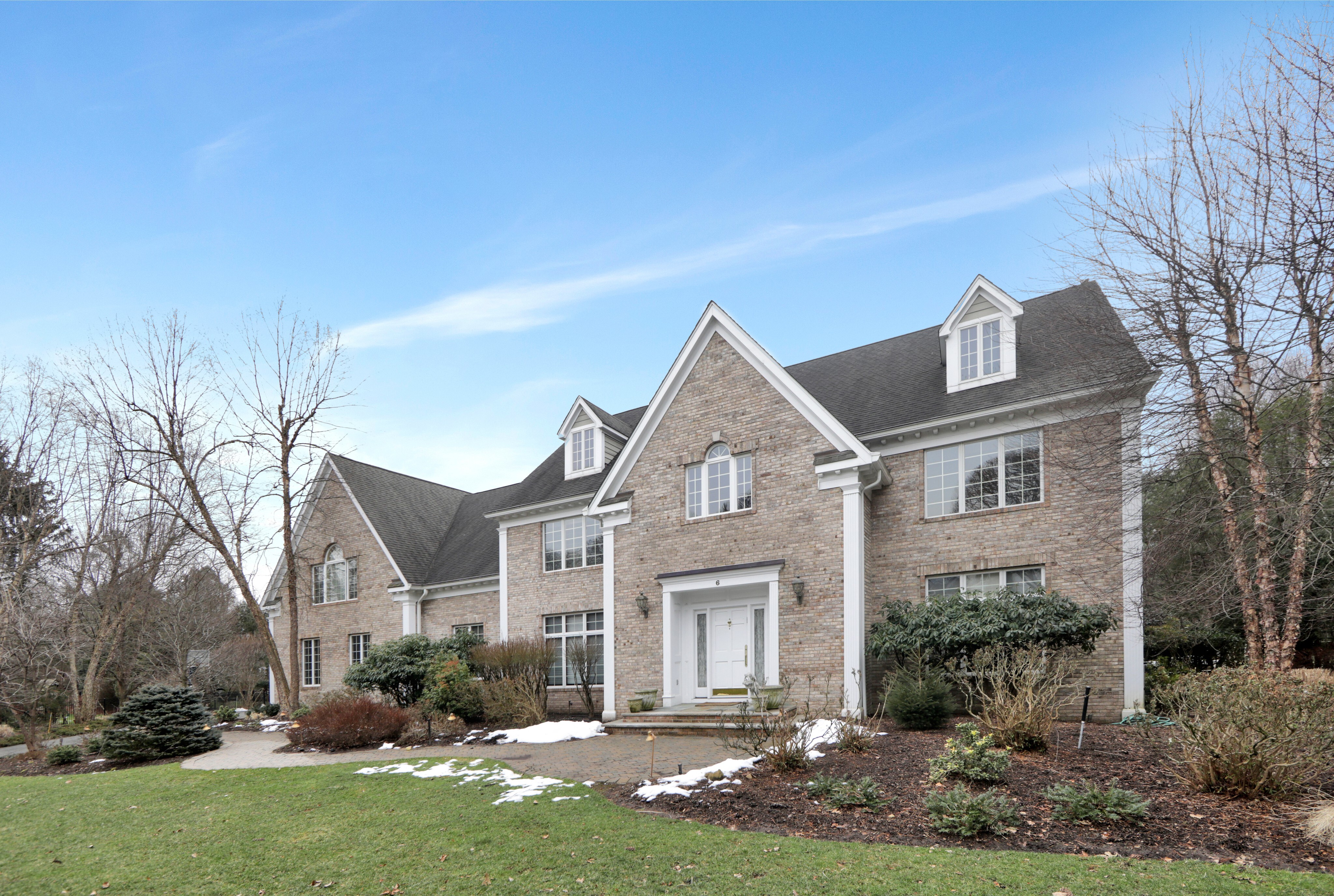 6 Sunflower Drive 