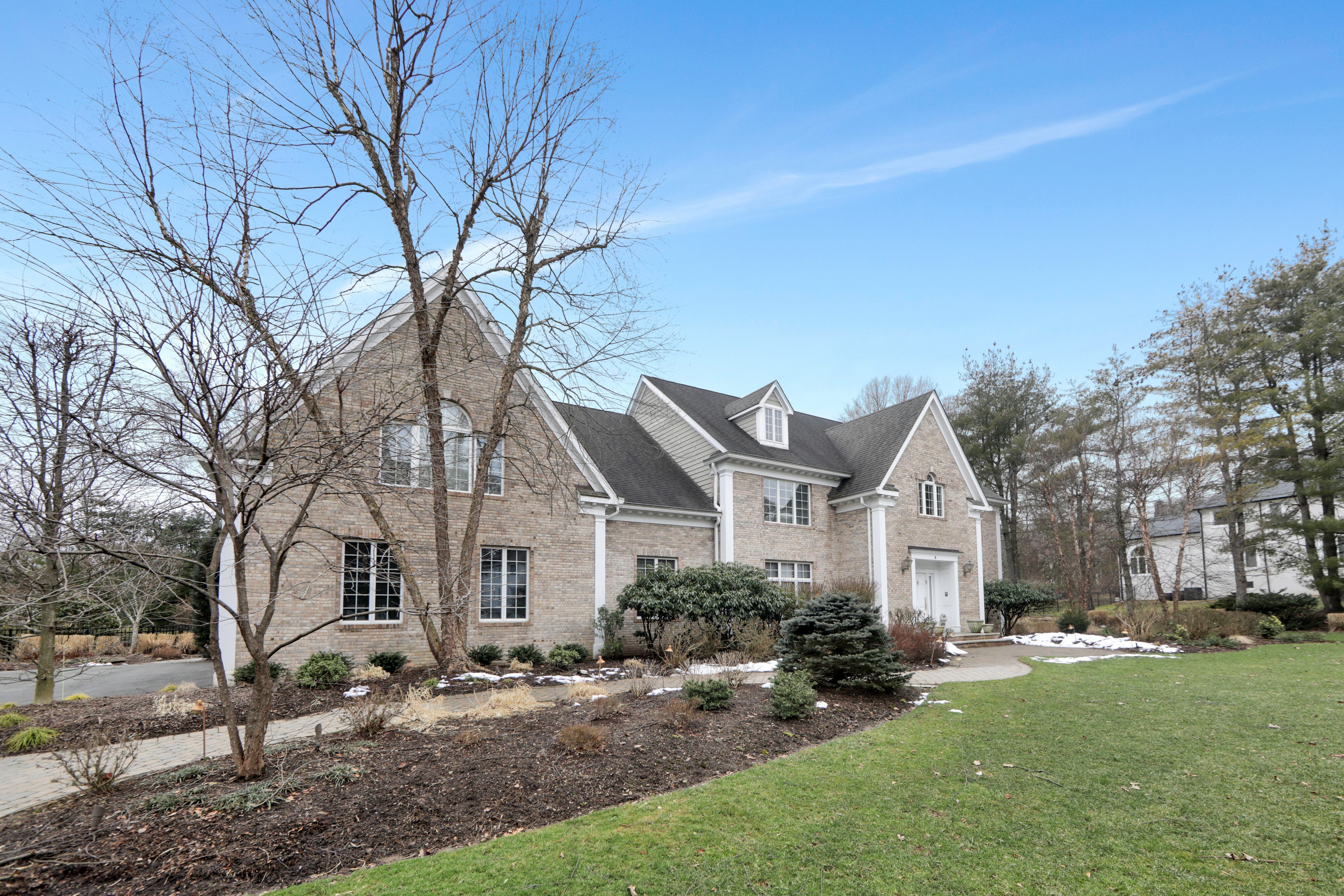 6 Sunflower Drive 