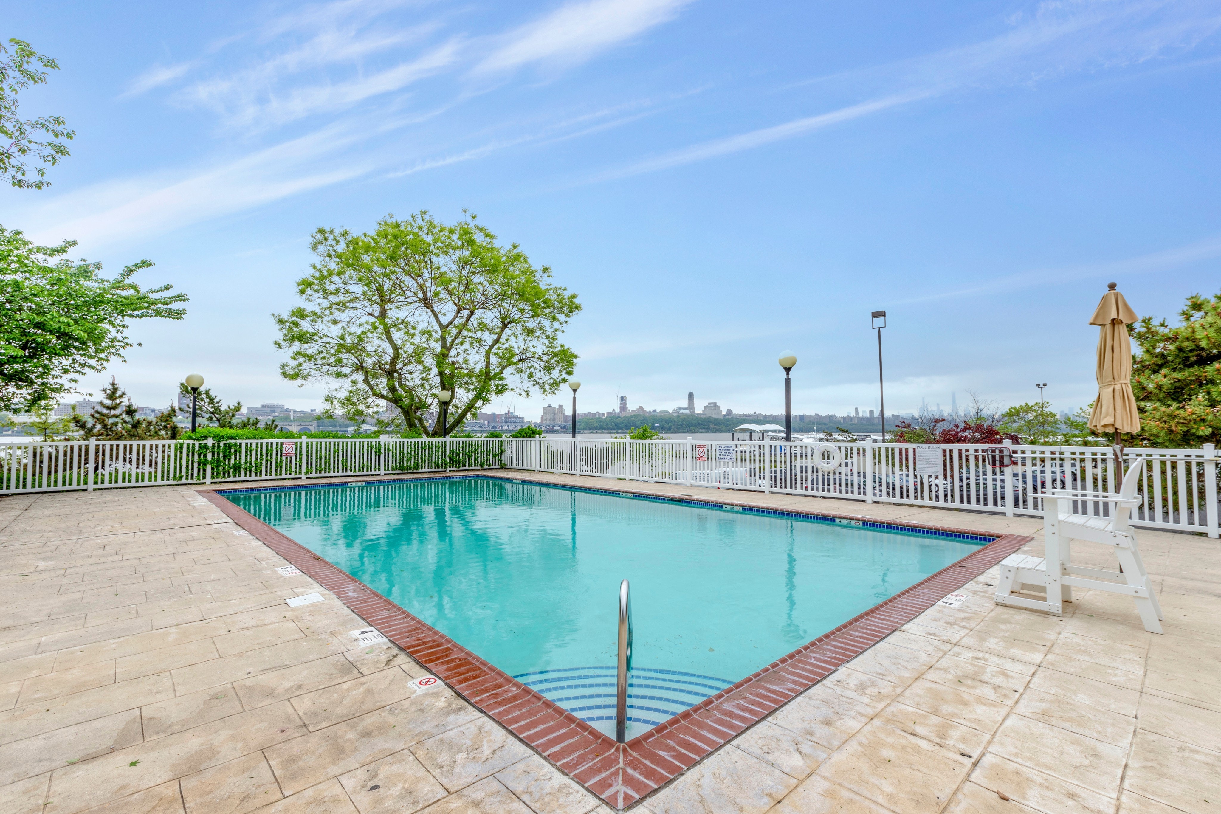1077 River Road Unit# 706