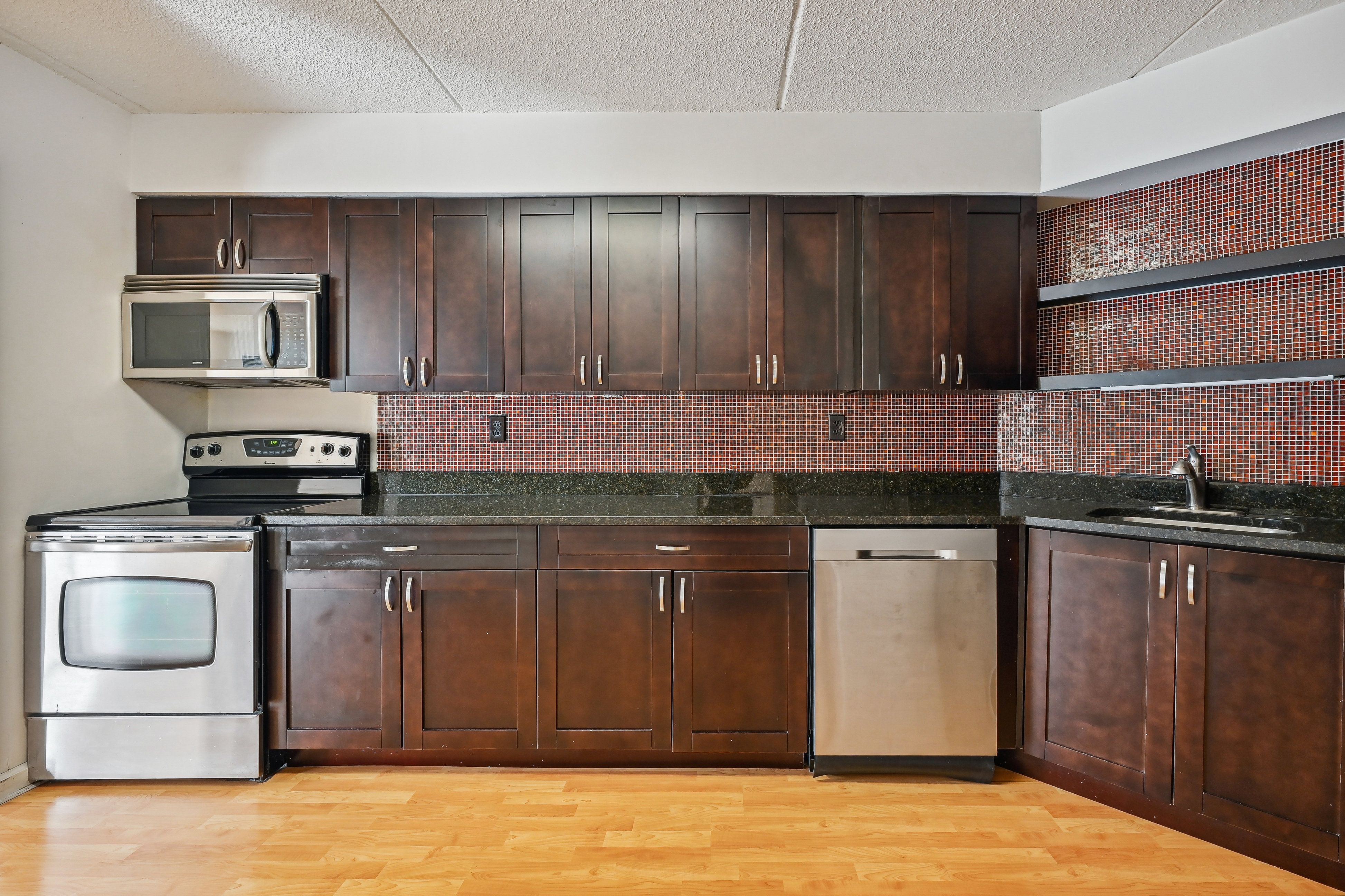 1077 River Road Unit# 706