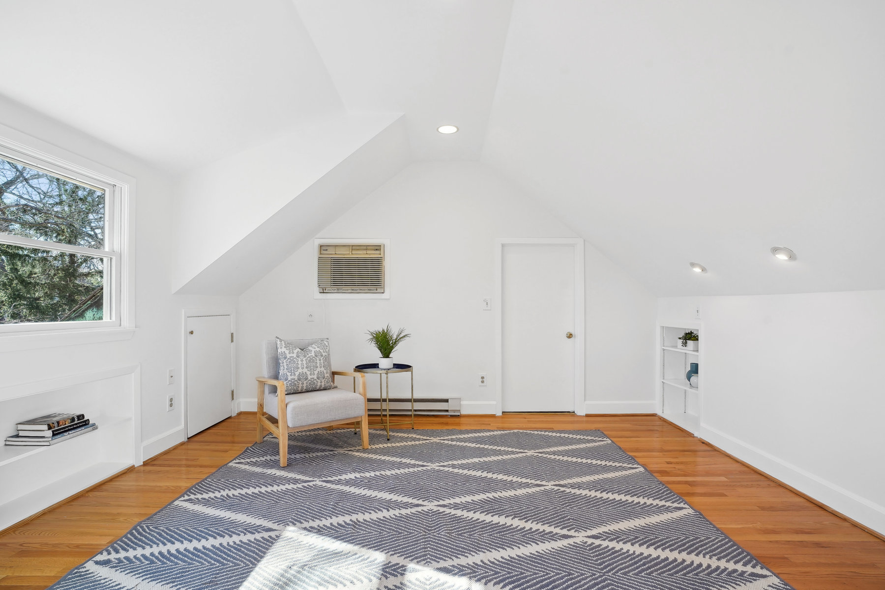 102 Gordonhurst Avenue 