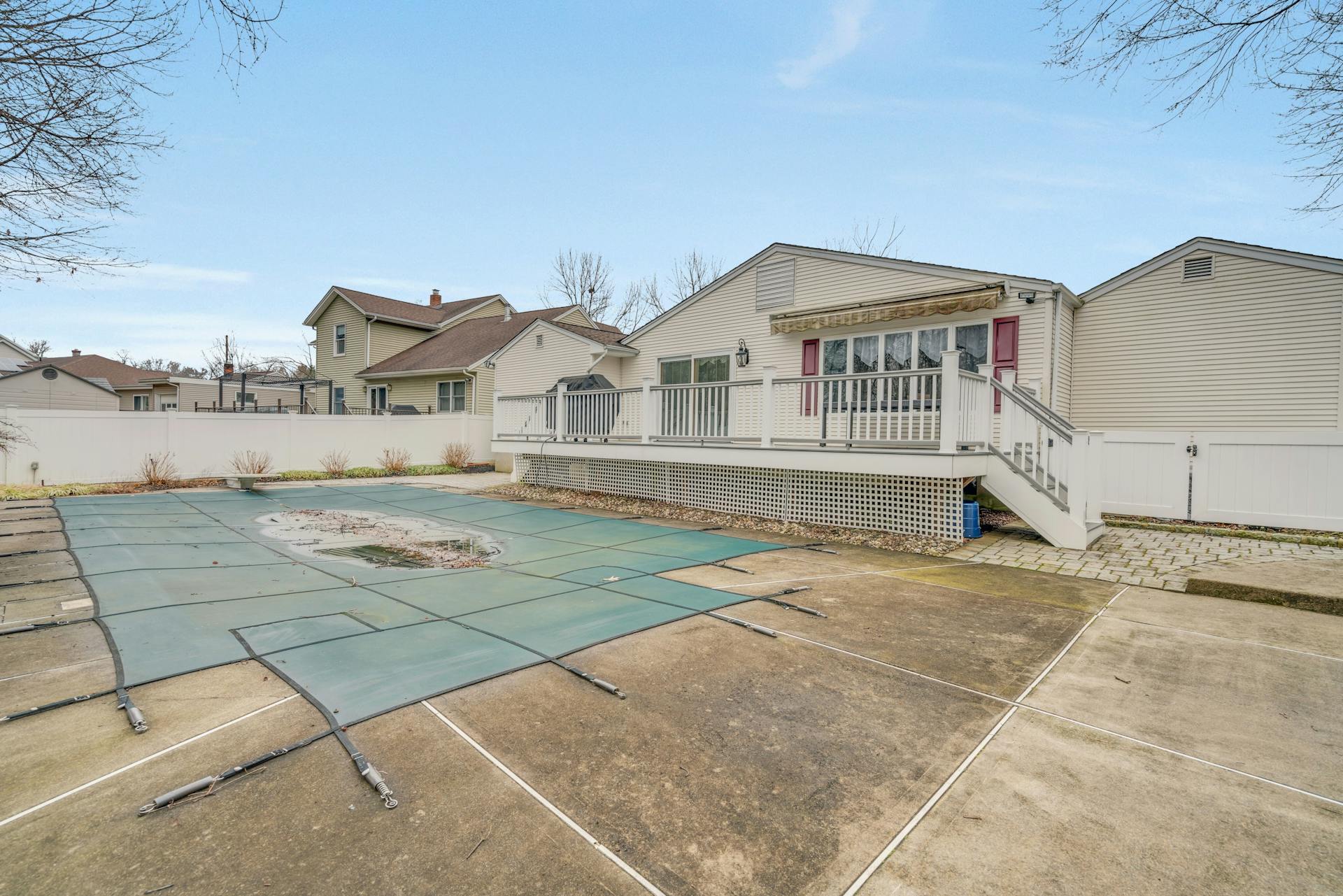 333 Valley Road