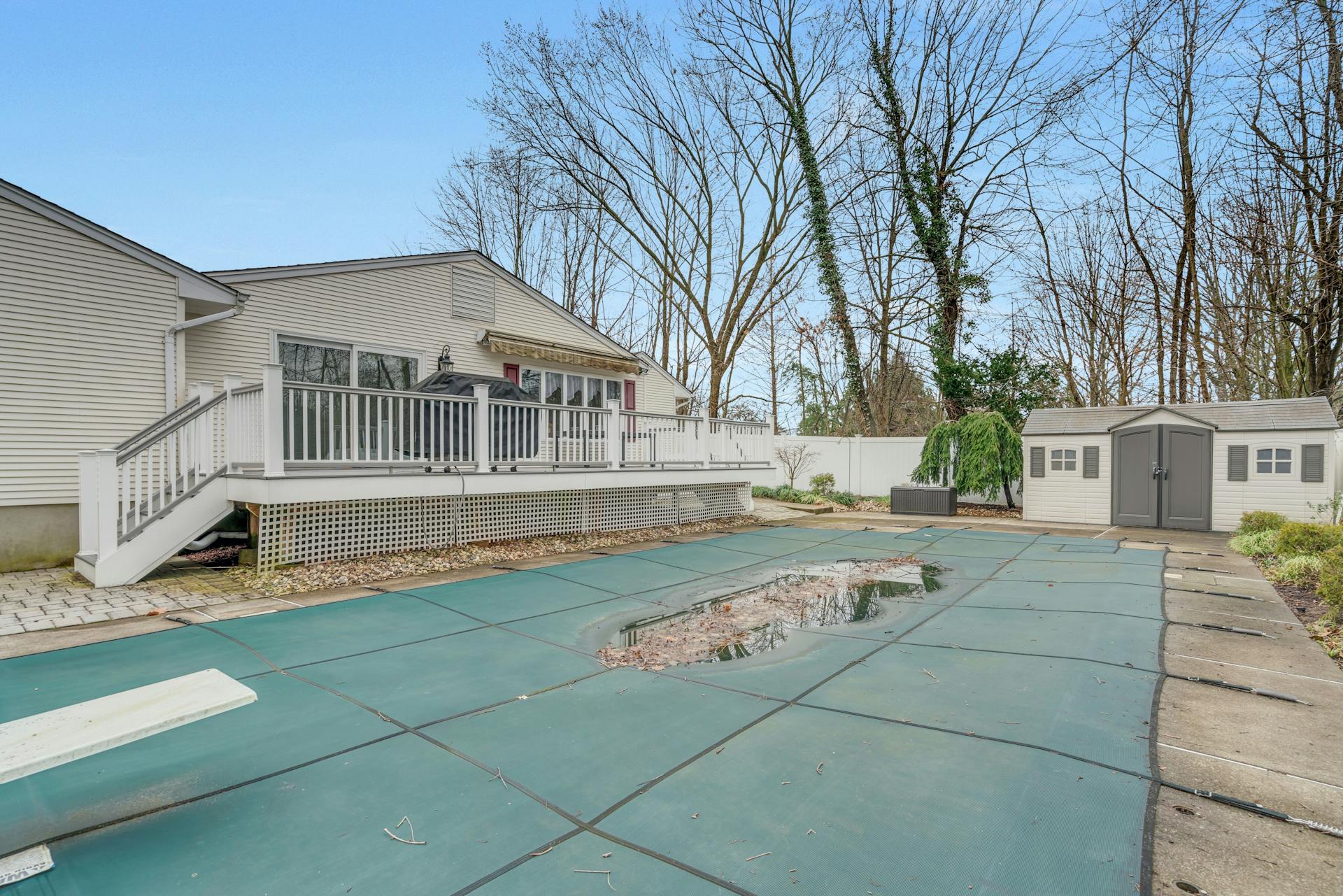 333 Valley Road