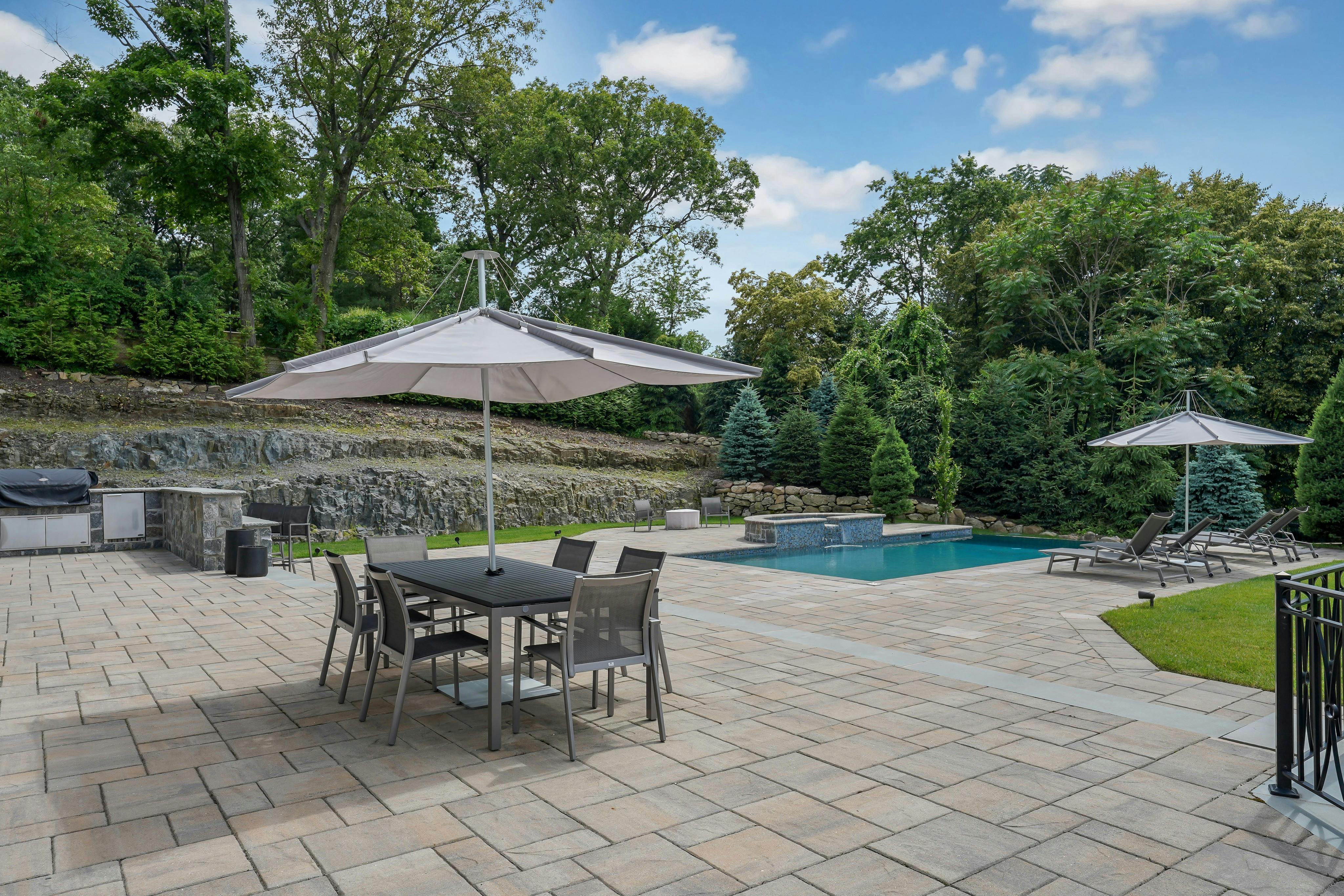 307 Truman Drive 