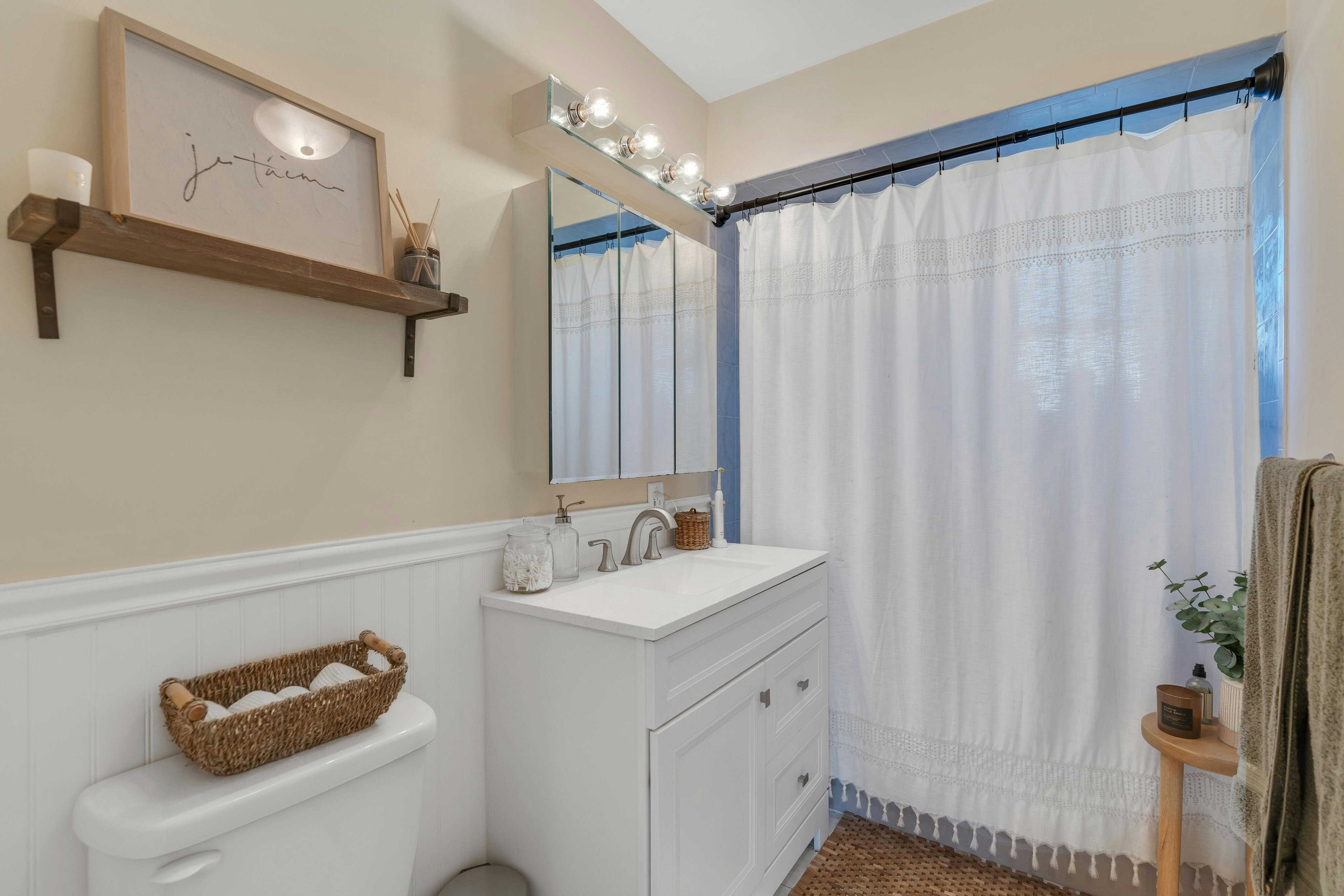 1000 Unicorn Way Unit# B1
