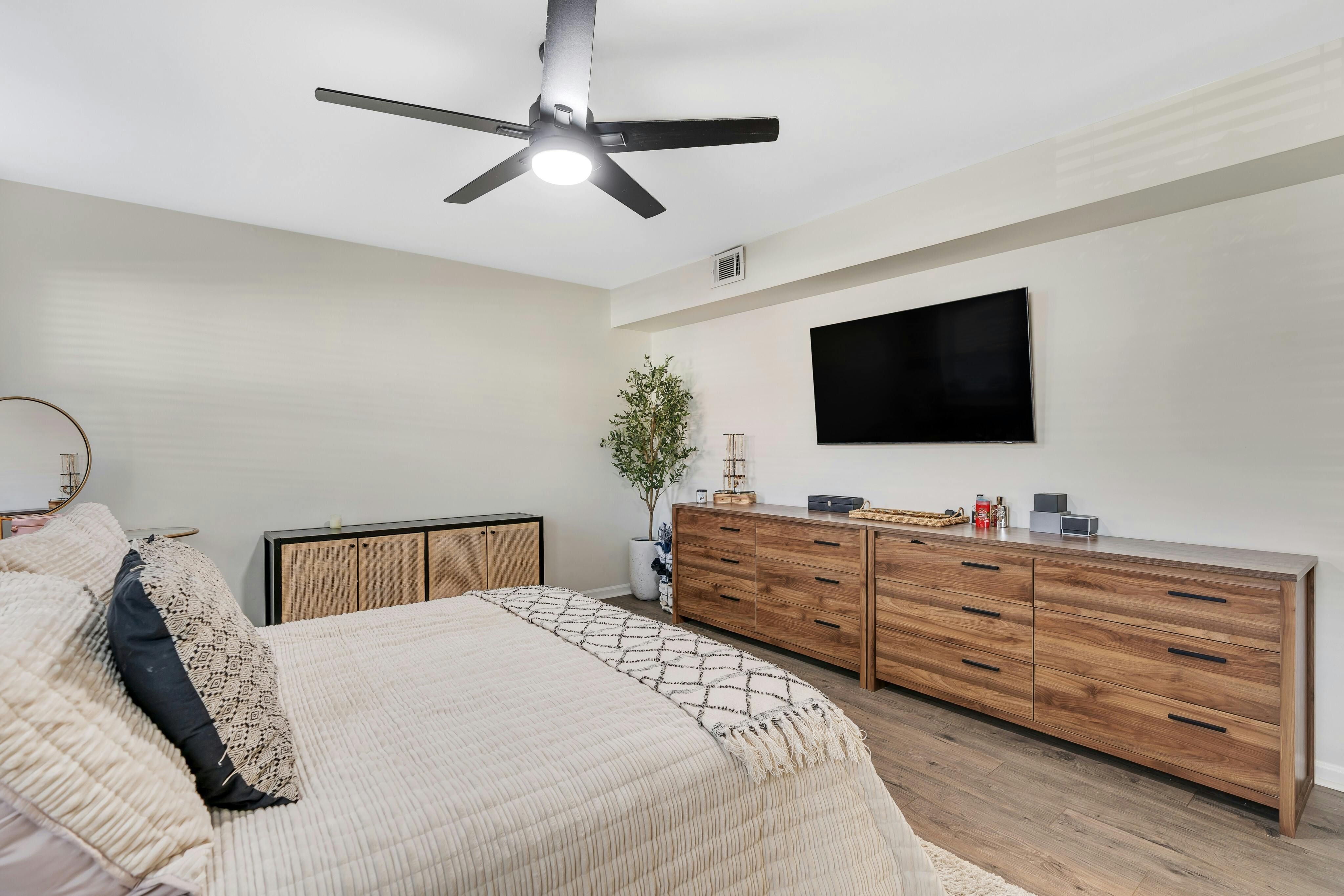 1000 Unicorn Way Unit# B1