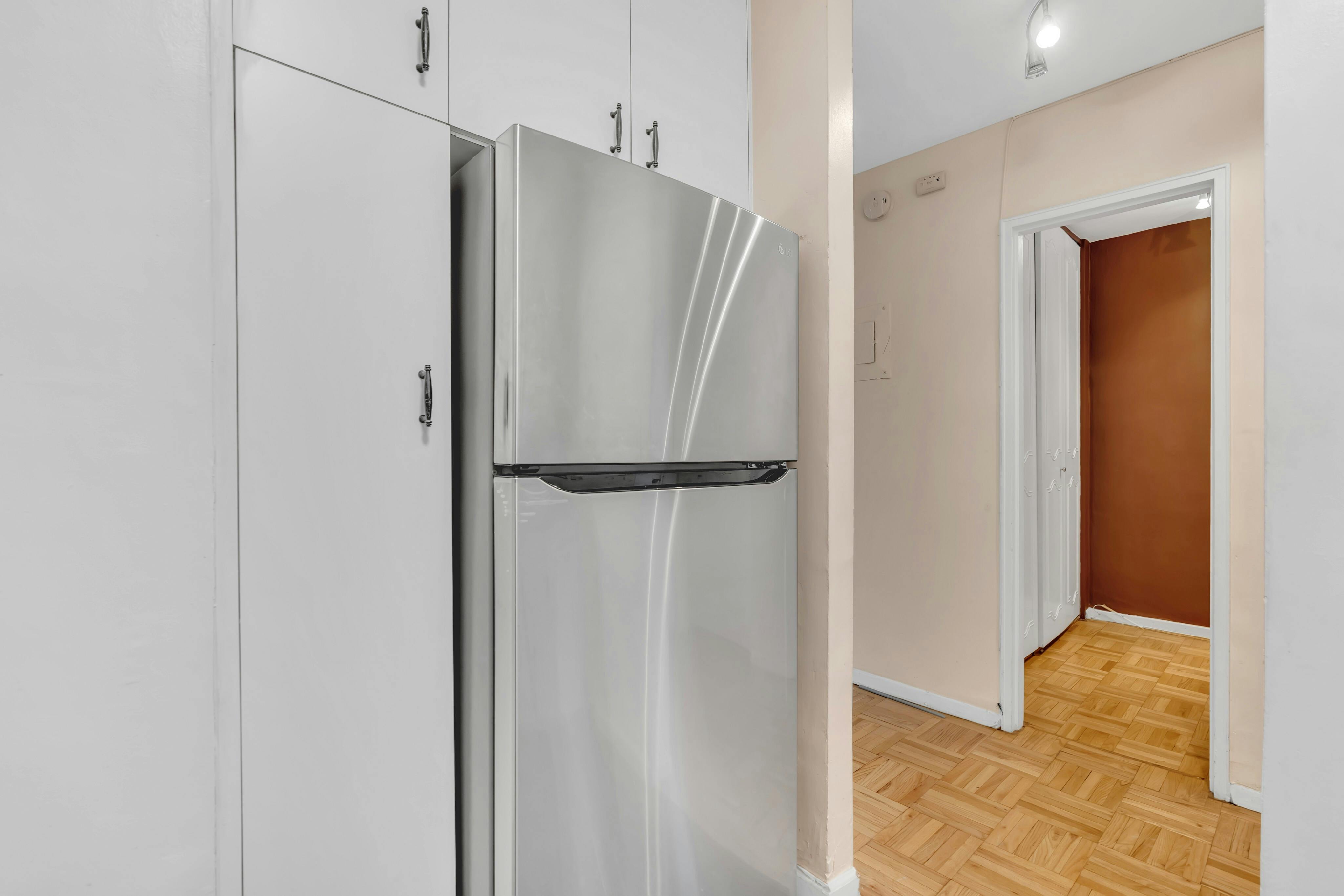 2100 Linwood Avenue Unit# 23E
