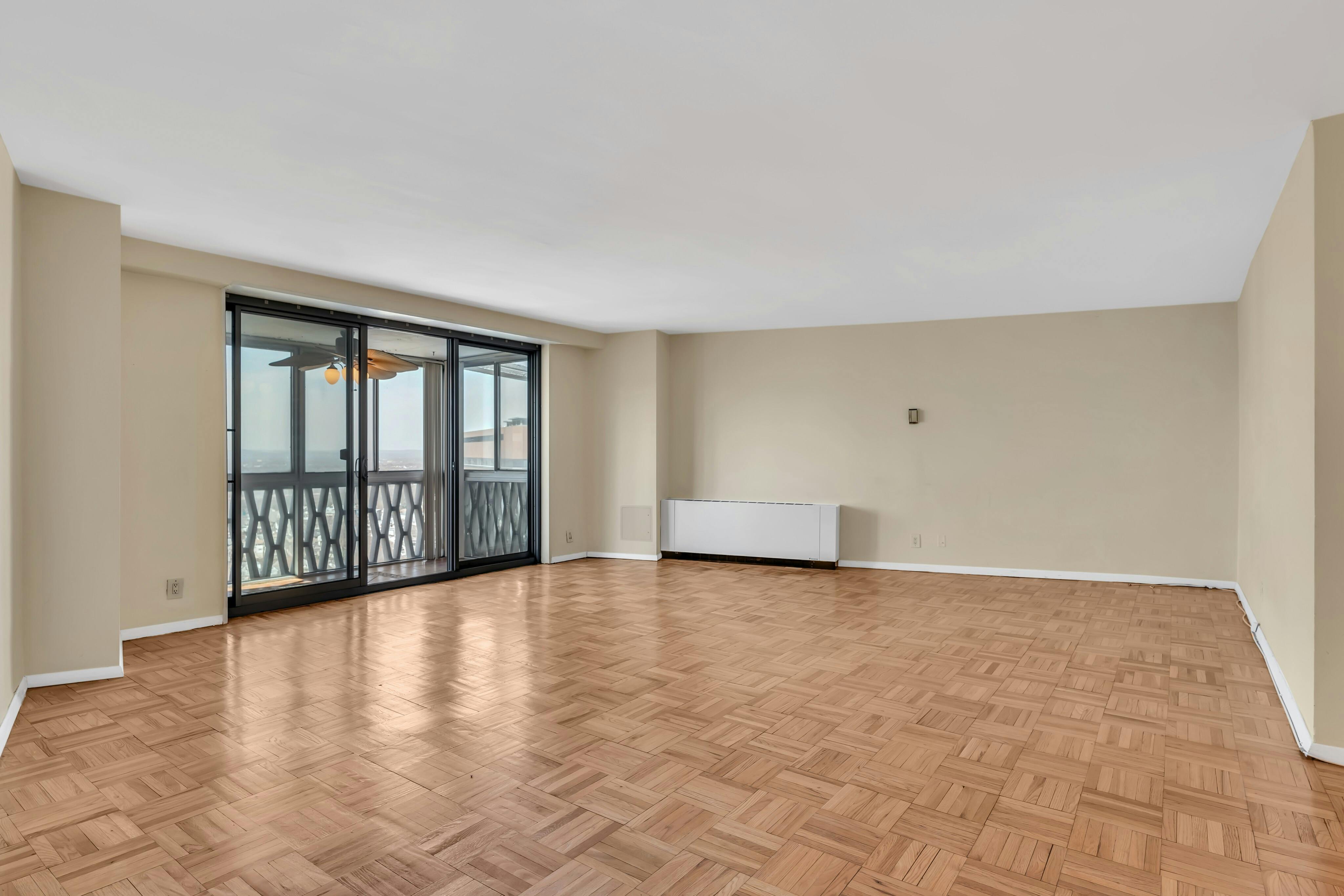 2100 Linwood Avenue Unit# 23E