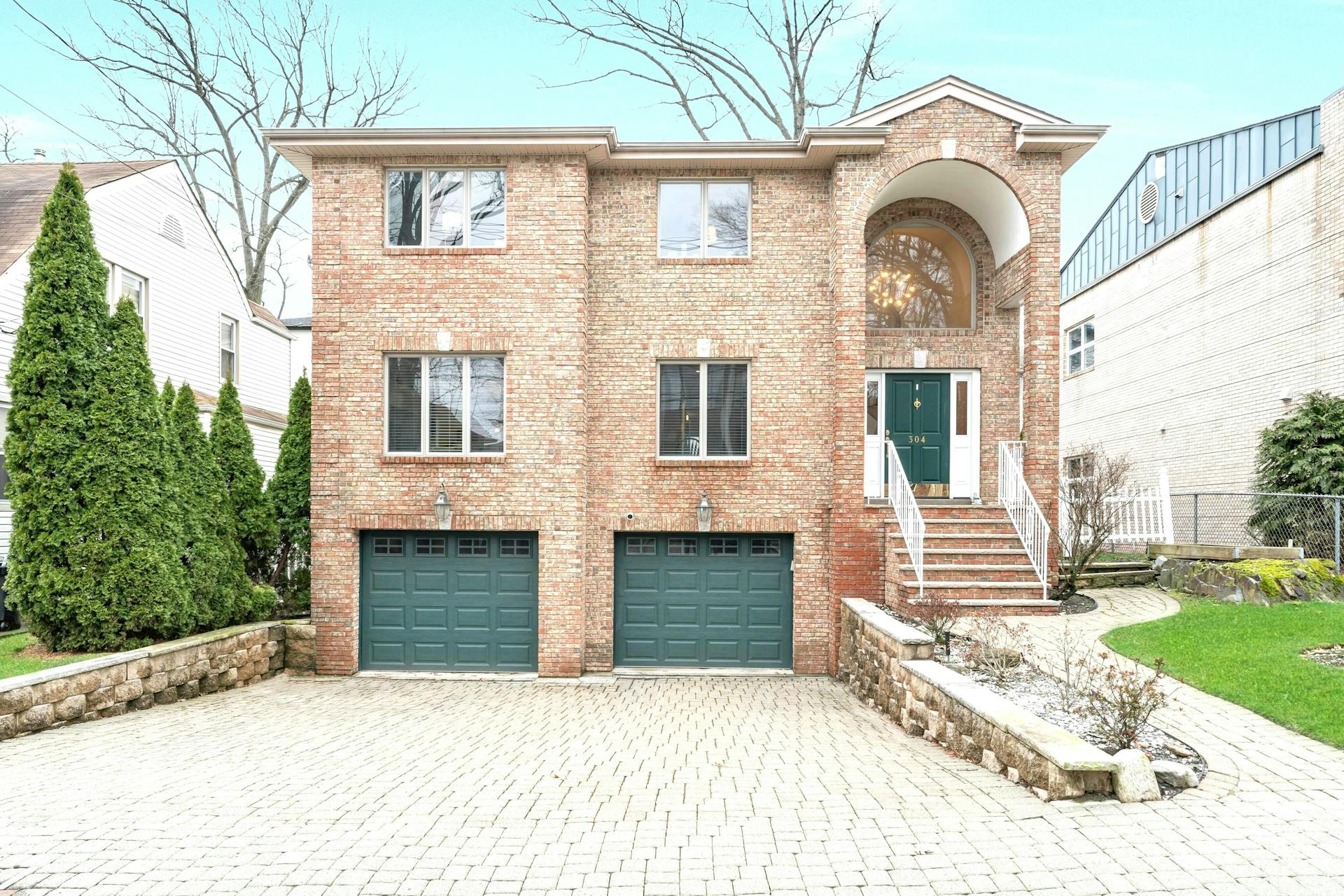 304 Tom Hunter Road